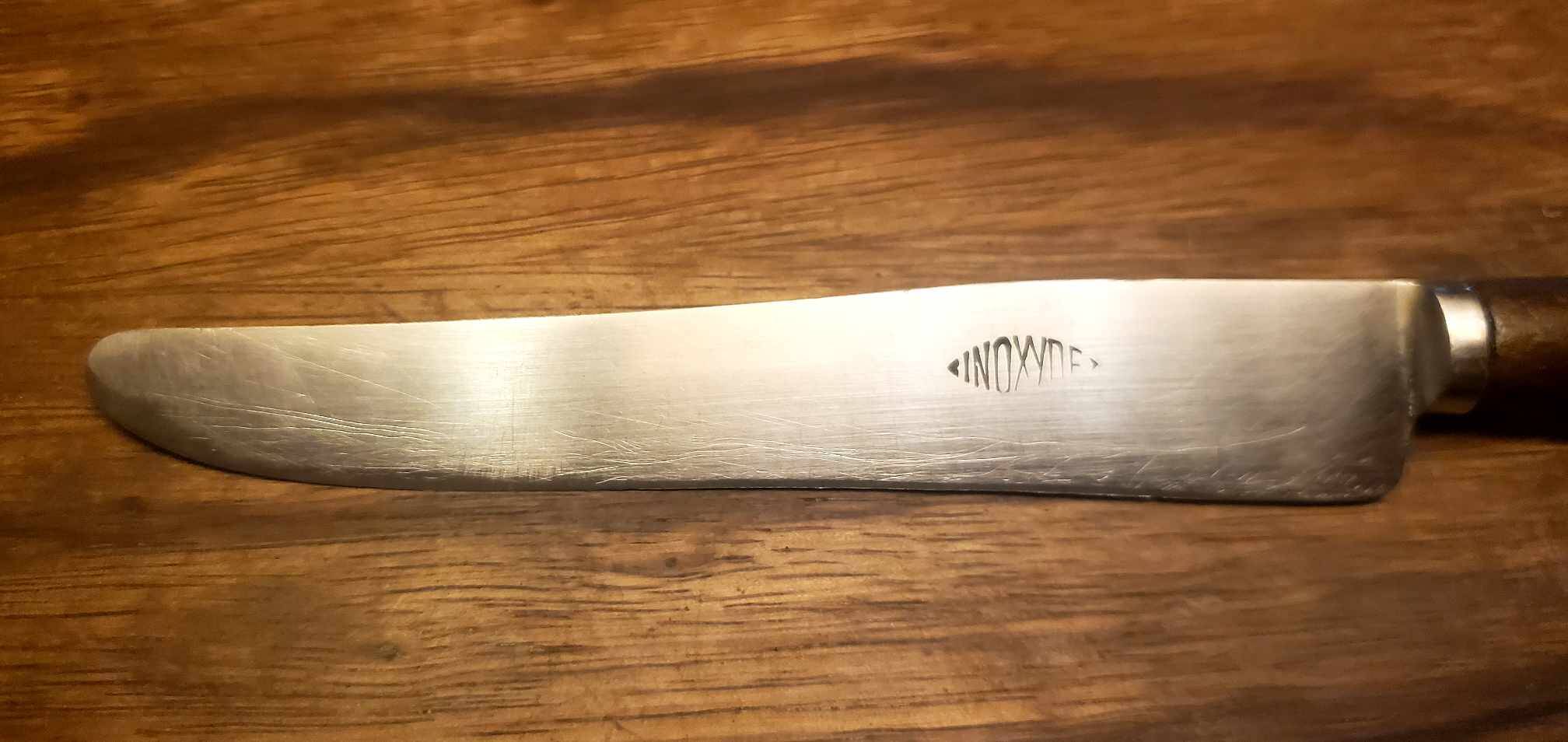 Set of 6 wooden handle knives