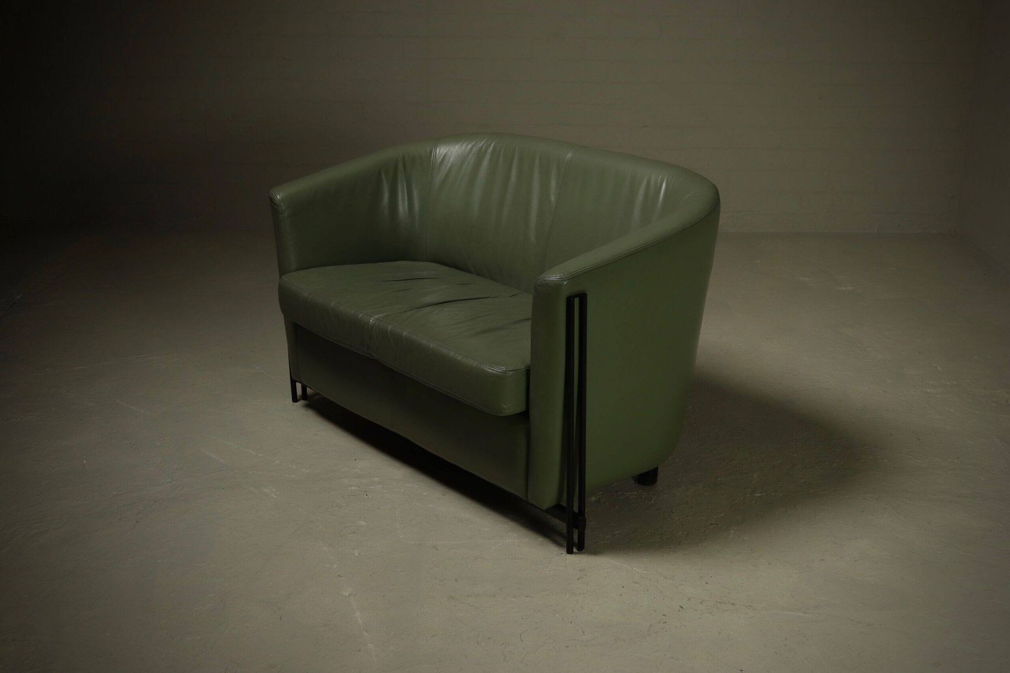 Postmodern leather club sofa by Touche 1980s