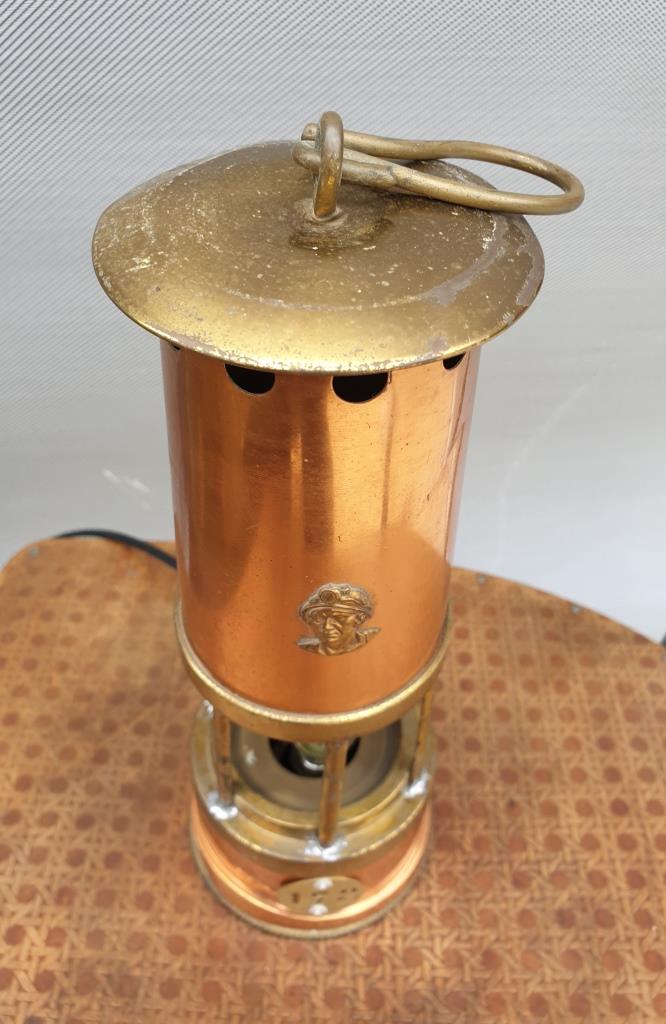 Electrified miner's lantern 178