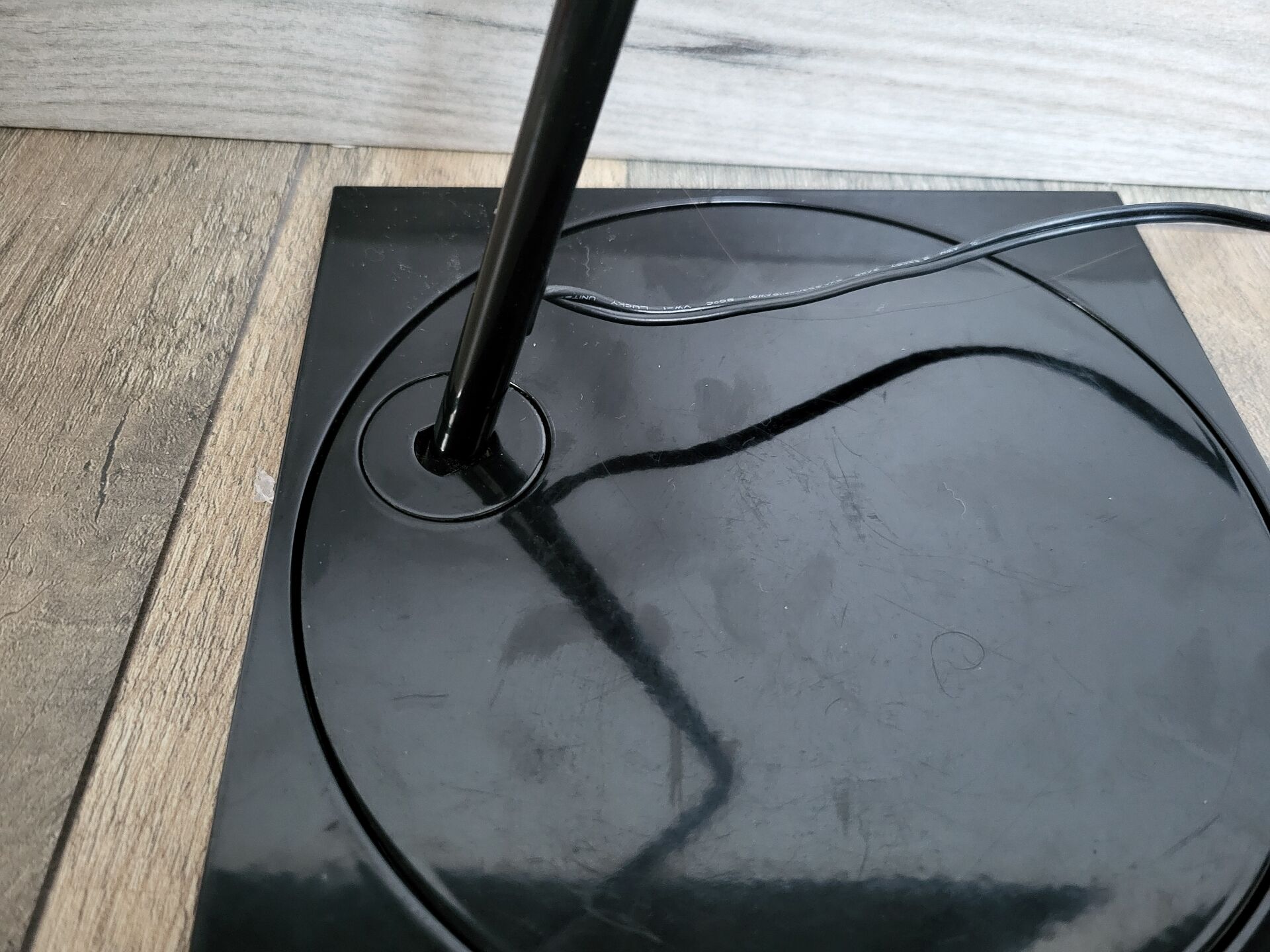 Modern Scandinavian lamp "Ninety" Luxo / Designer / Shawn Littrel