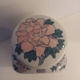 Asian-patterned porcelain candy box