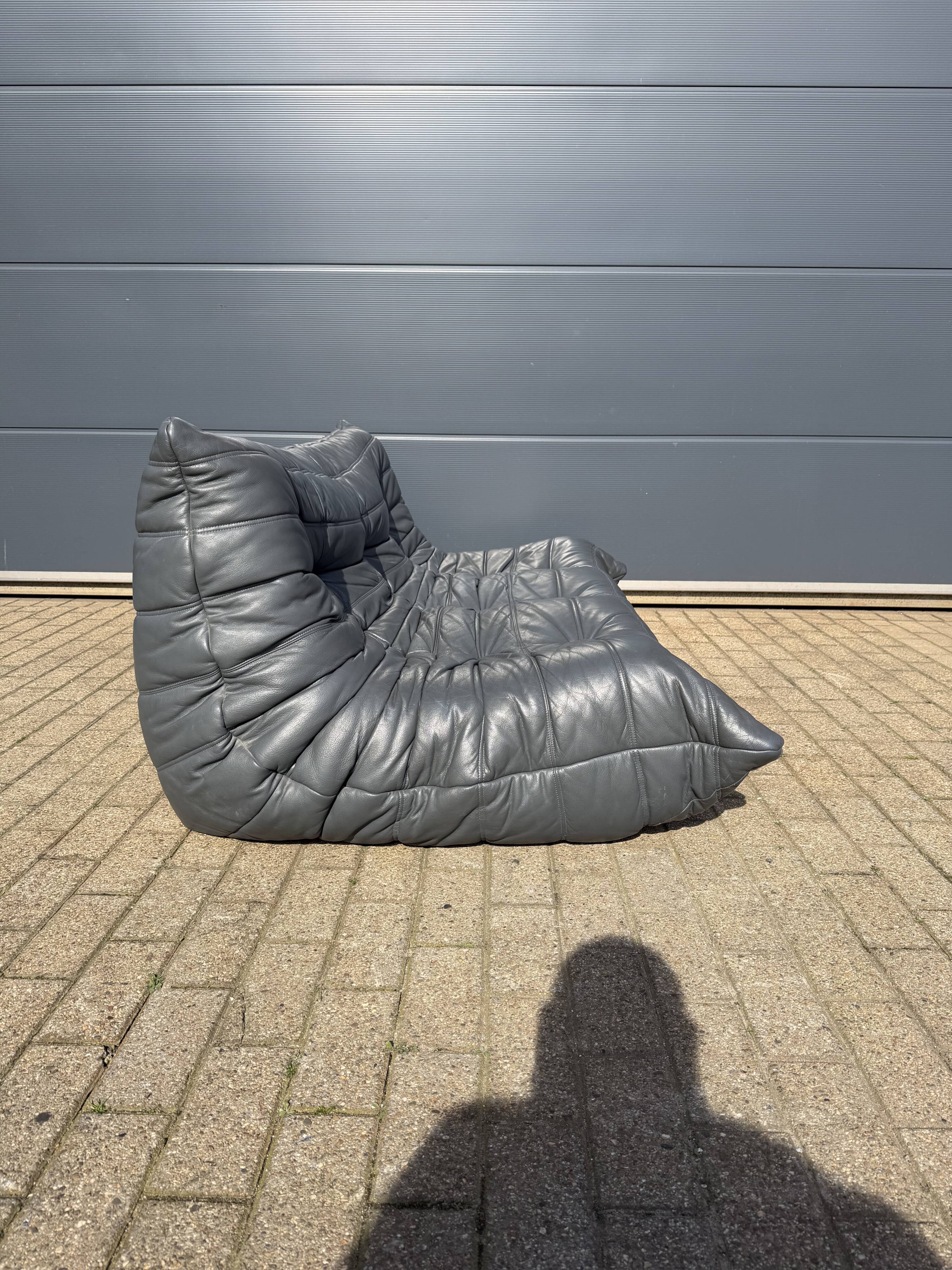 100% authentic Ligne Roset Togo 3-seater Anthracite Grey leather