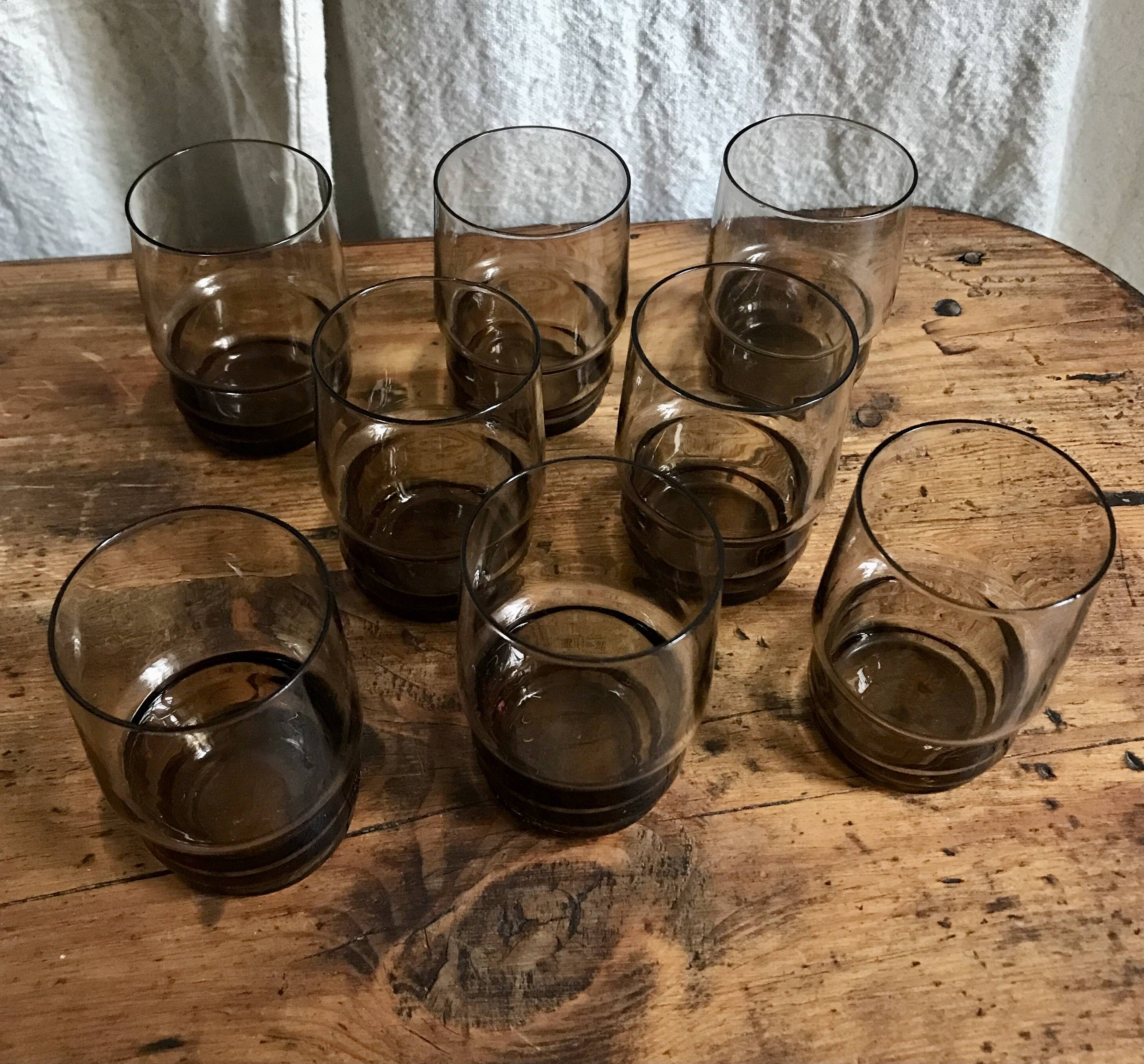 Medium vintage smoked glasses