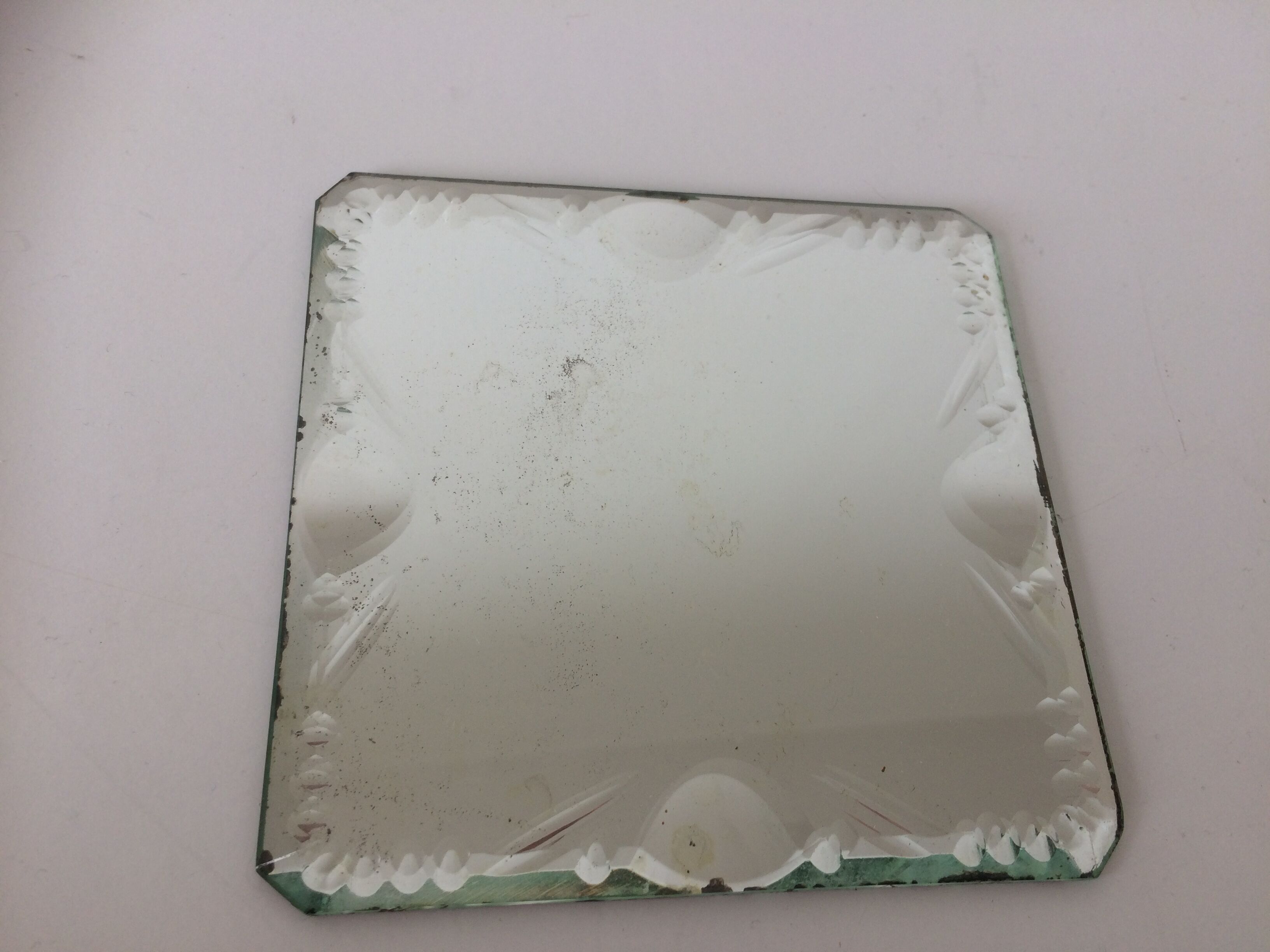 Small beveled mirror vintage 12x12cm