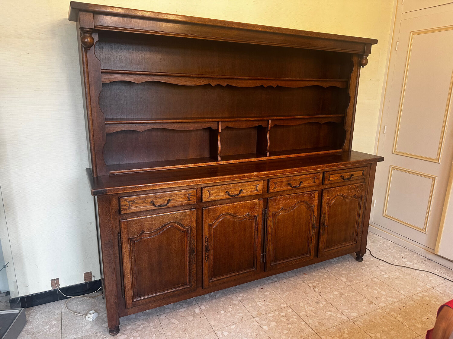 Rustic two-body buffet in oak from the 1960s.