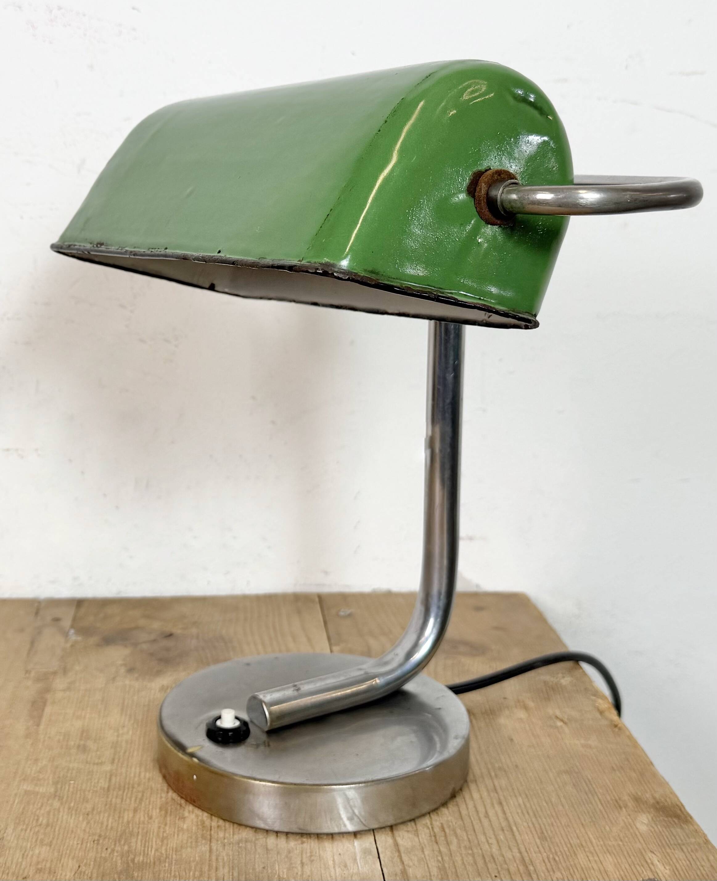 Vintage Green Enamel Banker Lamp, 1950s