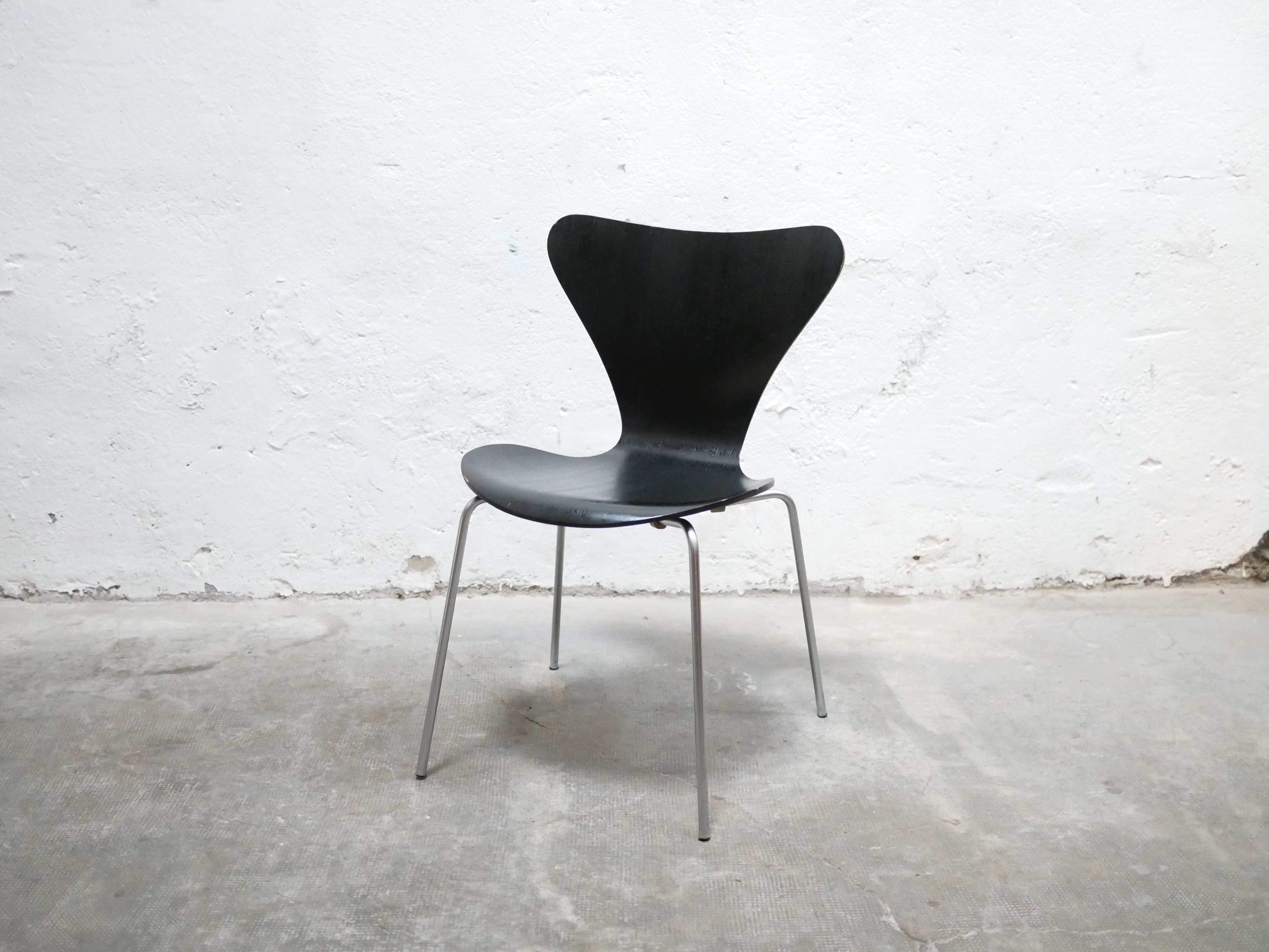 Chair Series 7 by Arne Jacobsen for Fritz Hansen