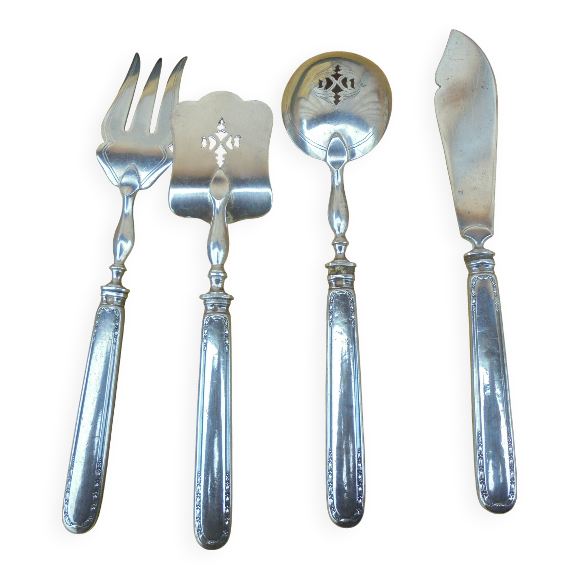 Mignardie Service with Silver-Filled Handle and Minerva Hallmarks