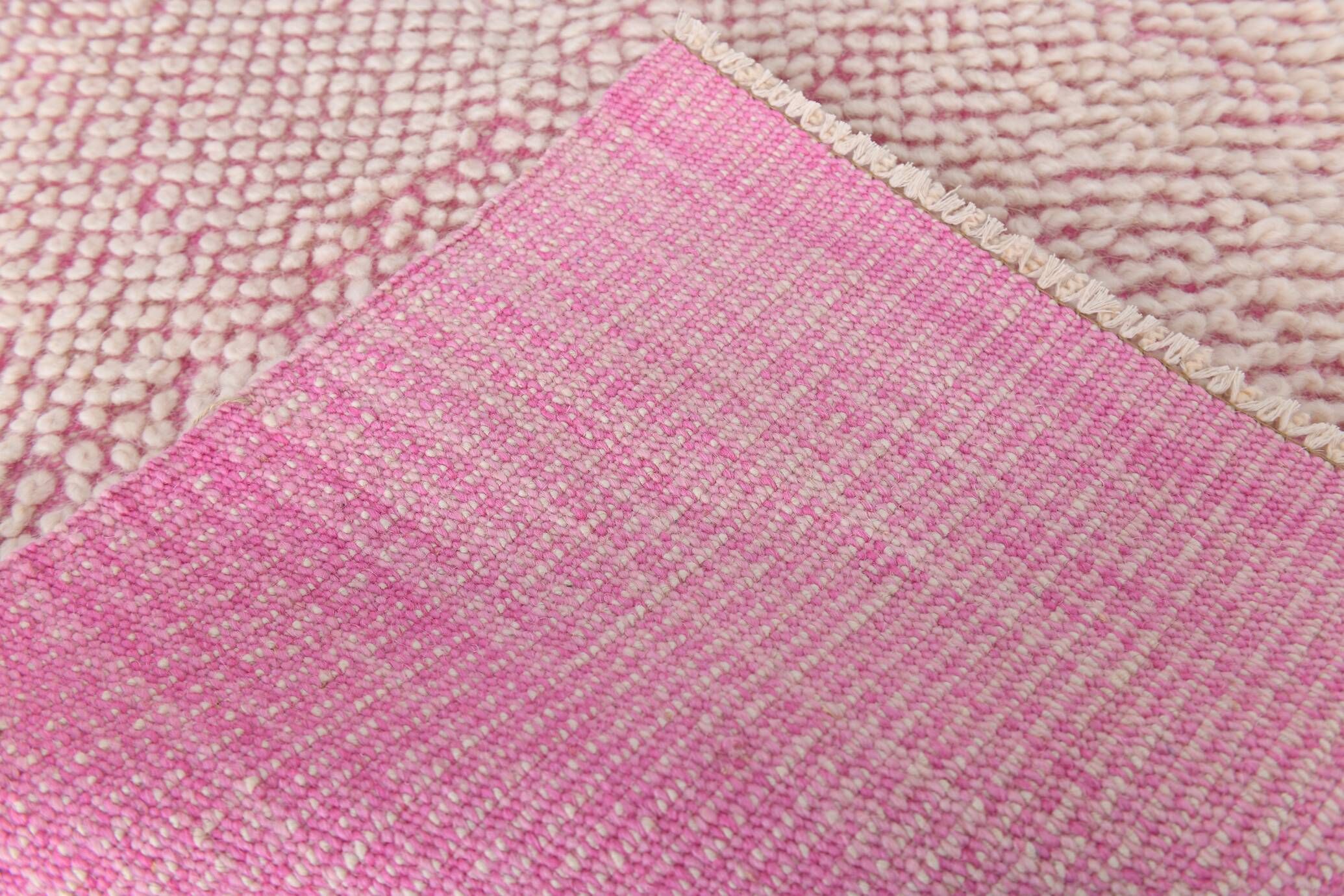 4x7 Shades Of Pink & Beige Handmade Wool Vintage Rug, 129x220Cm SK 34944