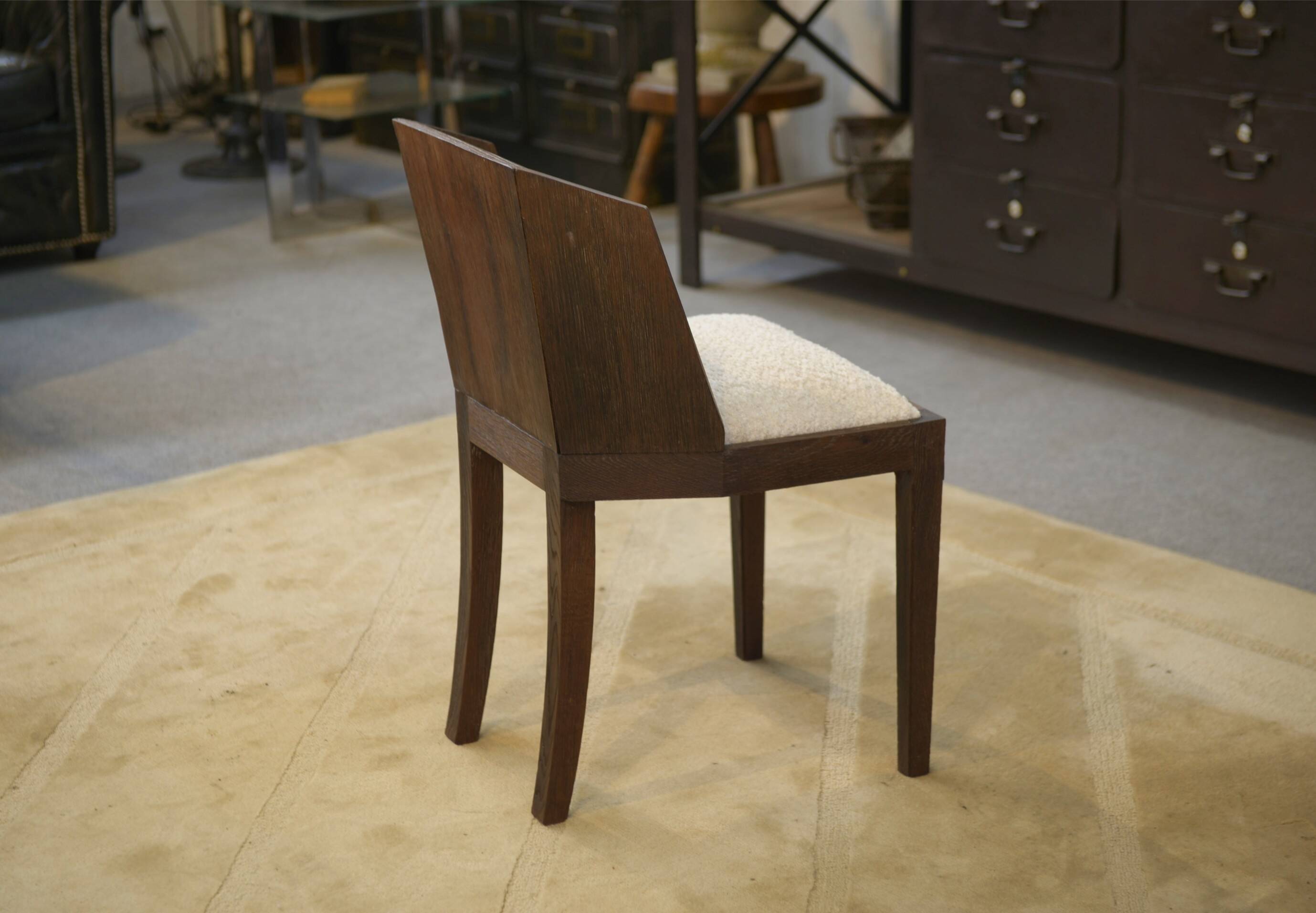Chaise en chêne dans le goût de Pierre Chareau 1950’s