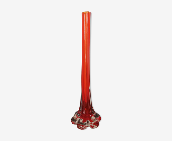 Soliflore en verre rouge pied fleur 1970