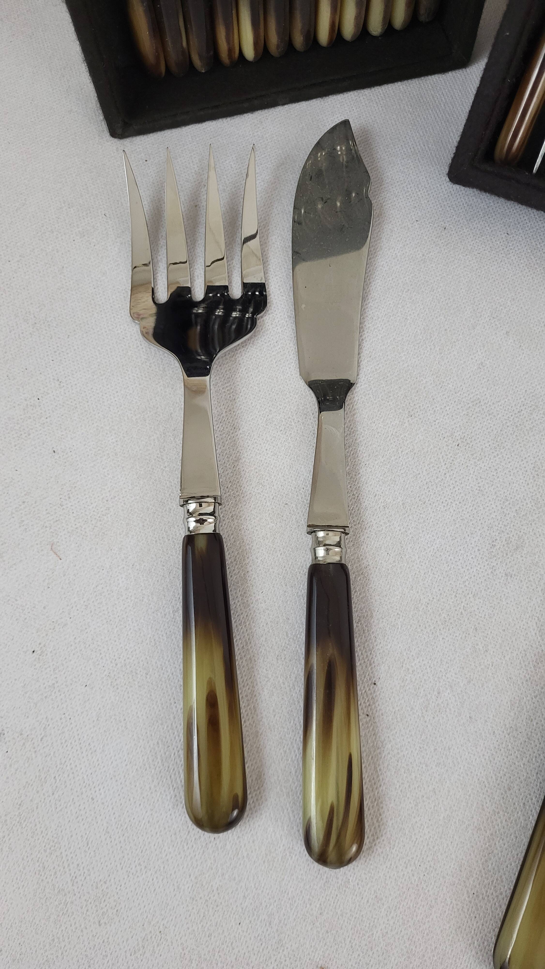 105 piece cutlery set