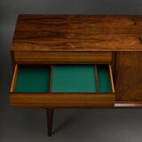 Danish buffet in rosewood, model no. 18, made in Oman by Jun Mobelfabrik, 1960s.