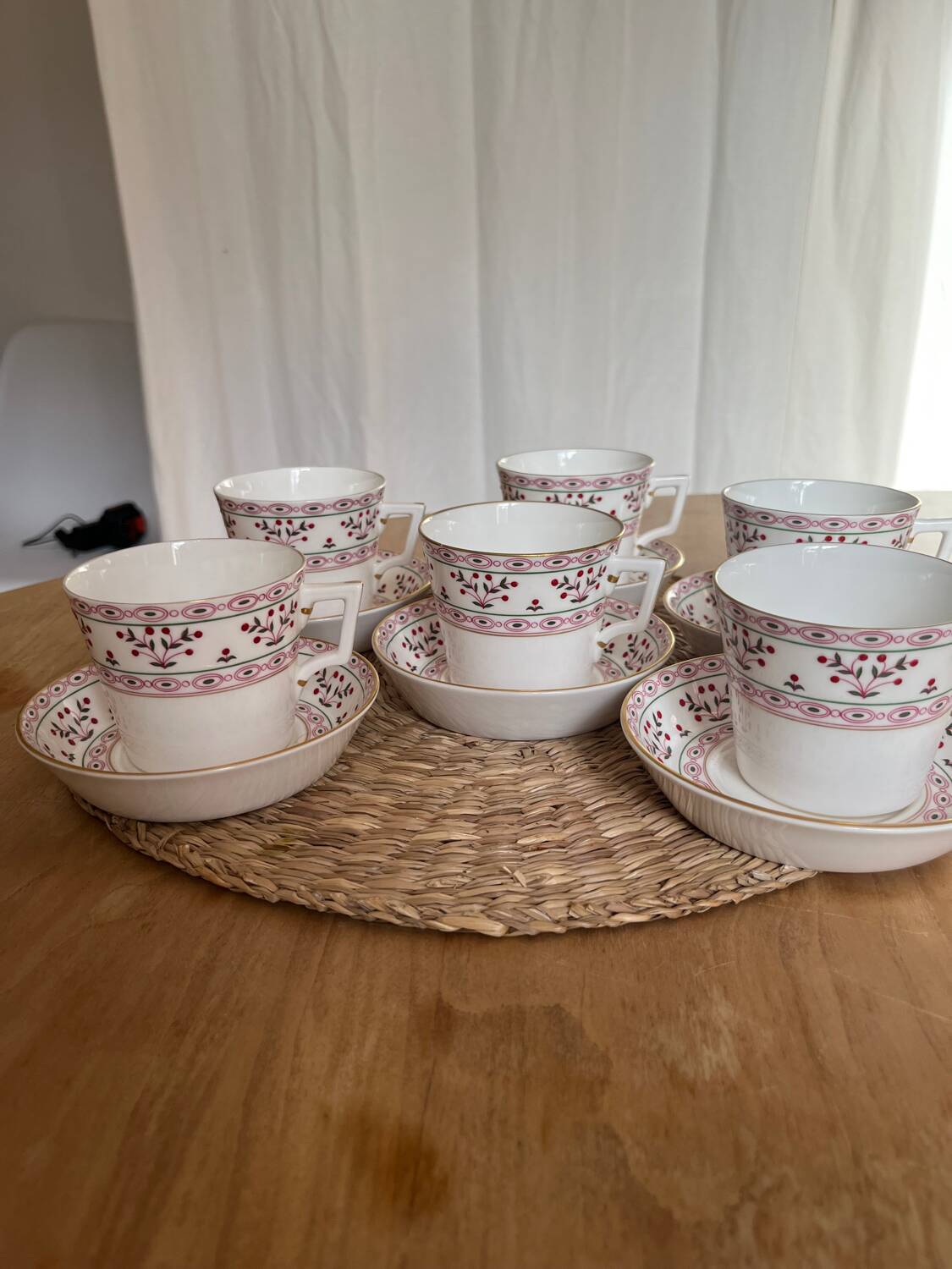 6 tasses à thé en porcelaine anglaise