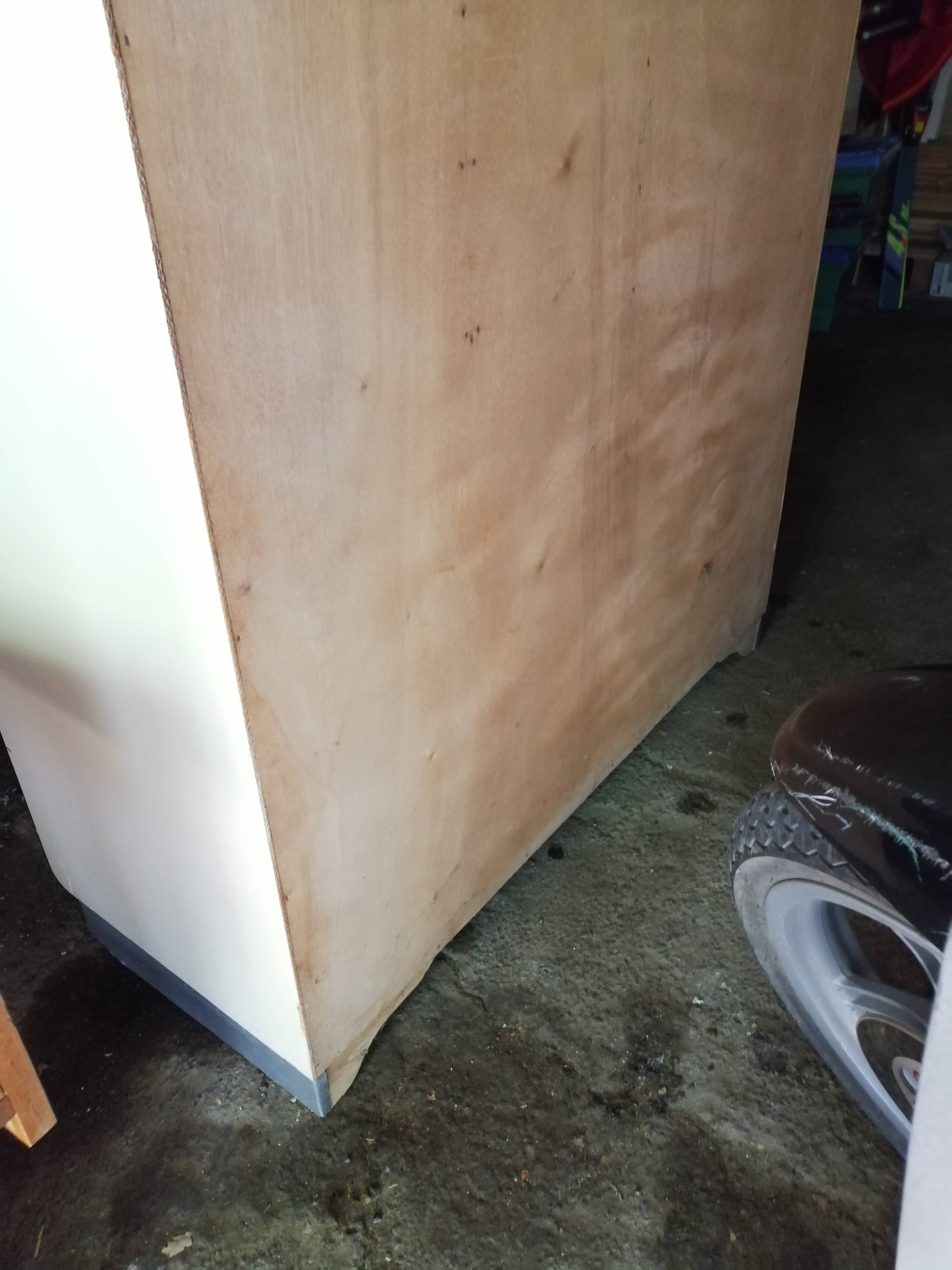 Buffet cuisine in pale yellow formica 50/60 years