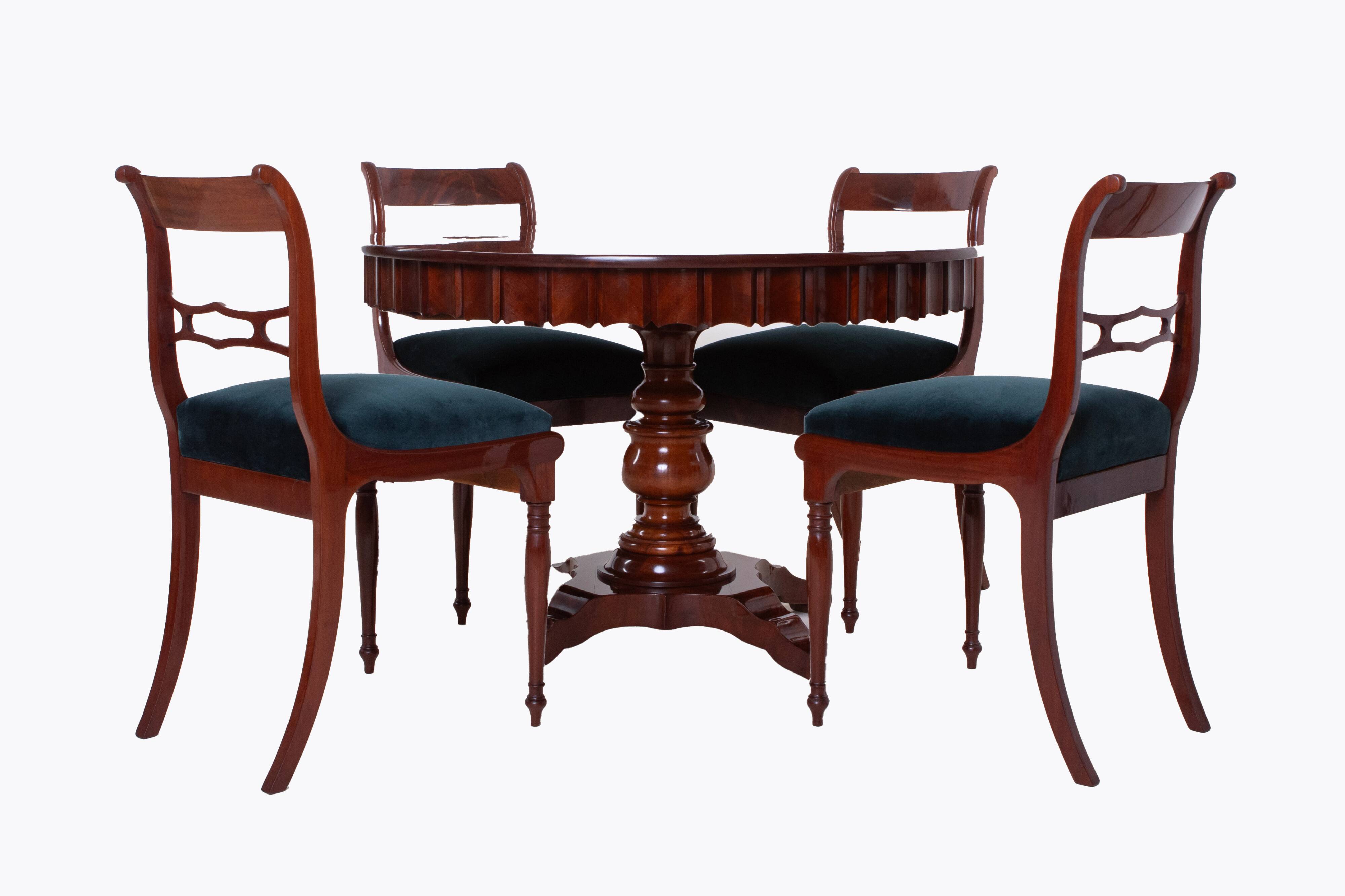 Biedermeier dining set, round table and four chairs, 19th century