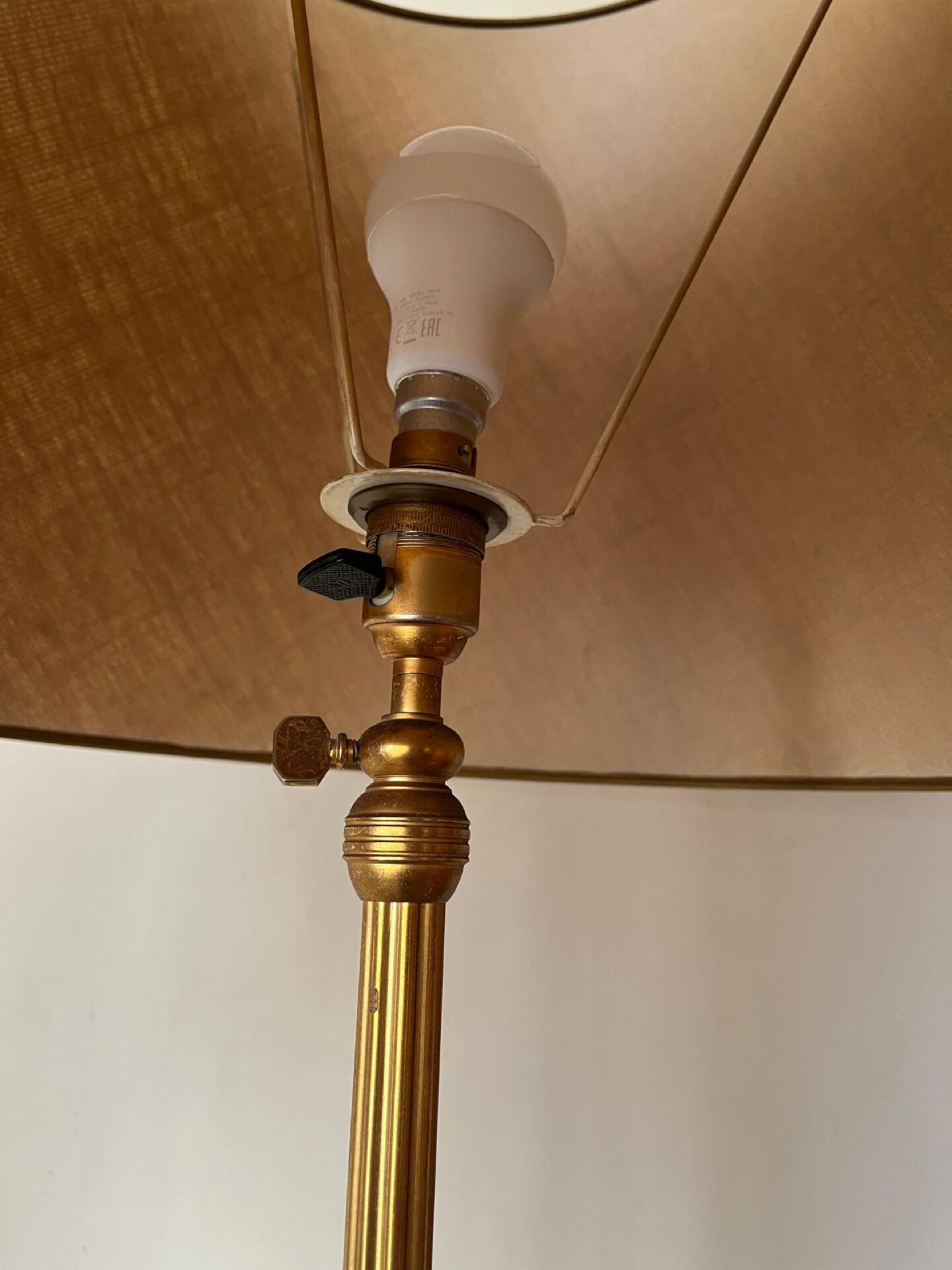 Golden brass floor lamp — French decorative style, circa 1950-1970