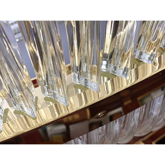 Contemporary luxury "triedro" sail chandelier