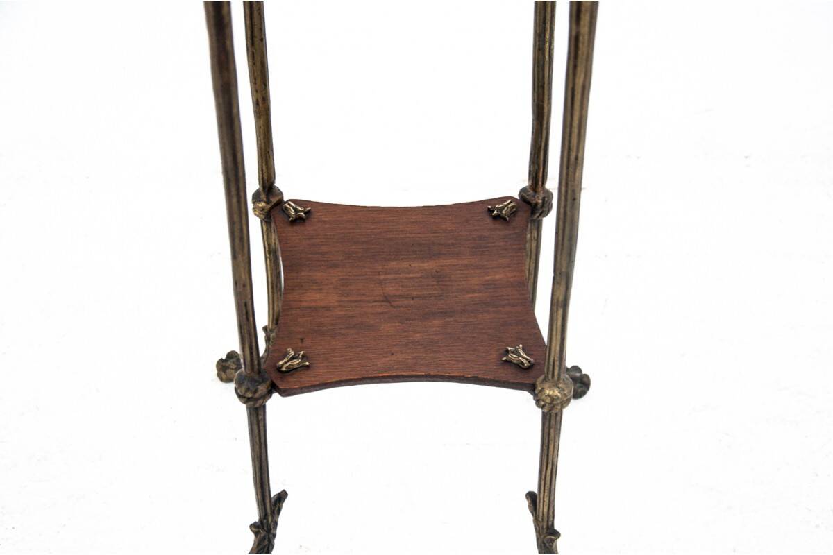 Table - flowerbed, France, mid-19th century XX century.