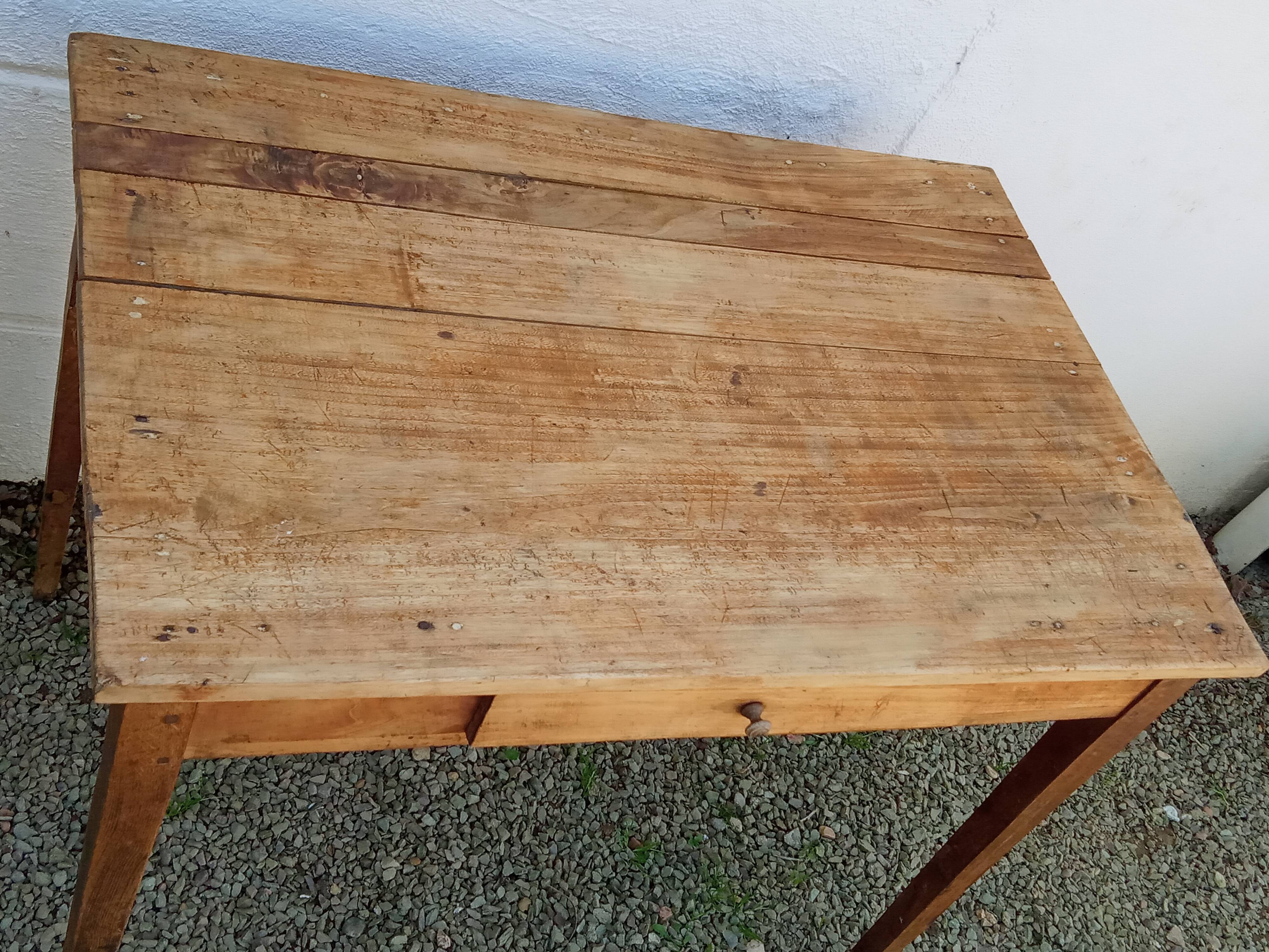 Old farmhouse table 6 people