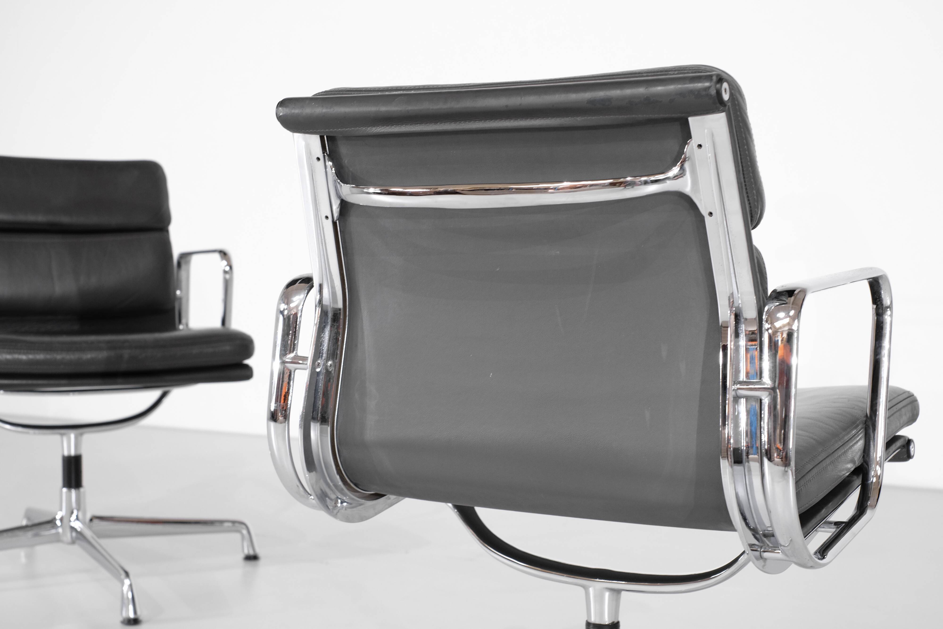 Fauteuil Soft Pad Chaise "EA 208" Charles Ray Eames, USA 1969.