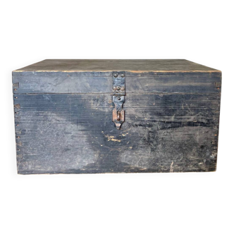 Black workshop chest