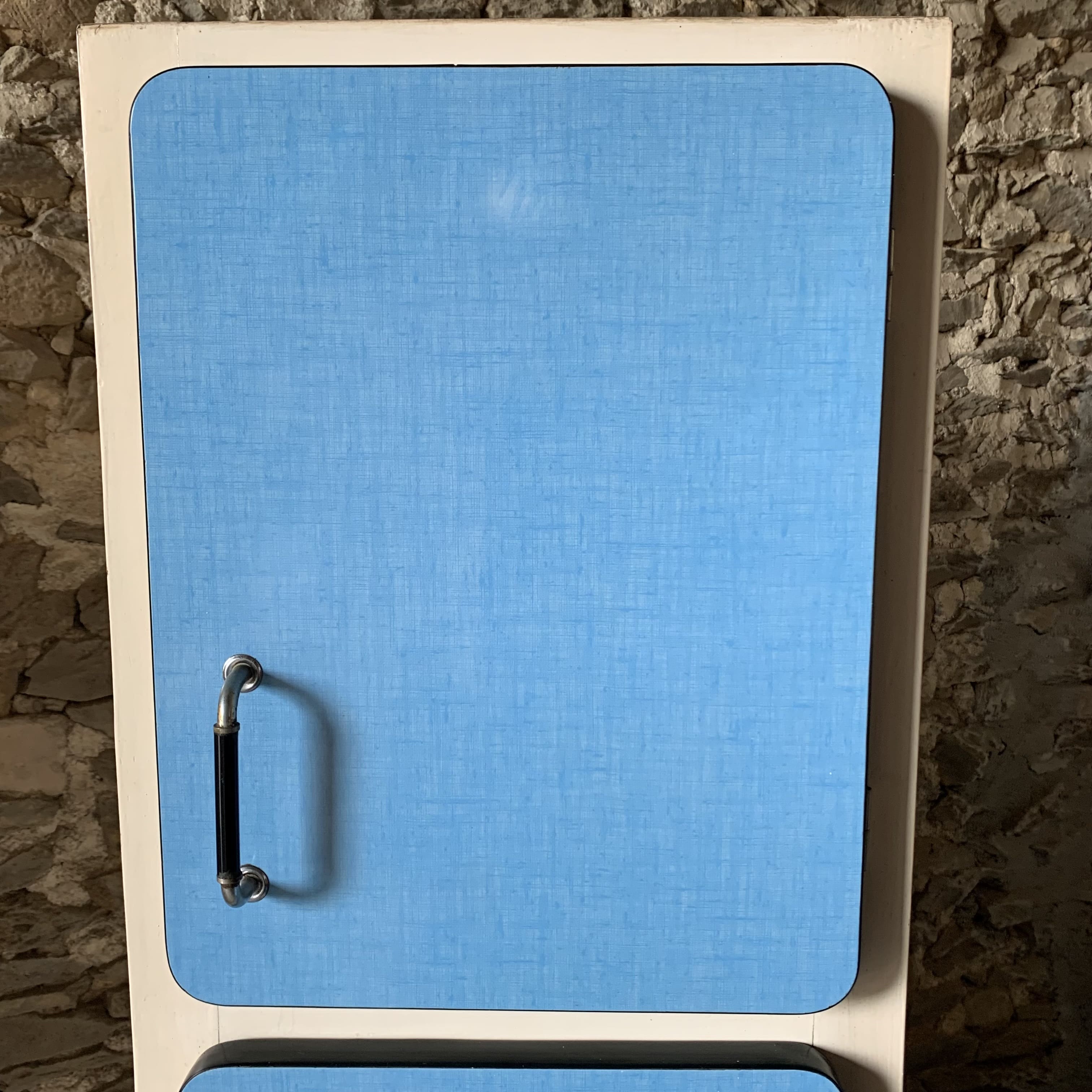 2-door wardrobe