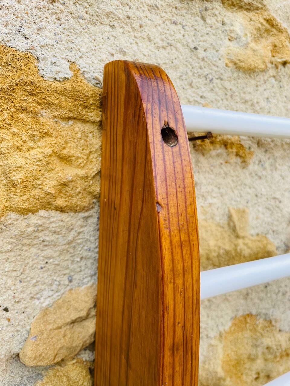 Vintage oak towel rack/wall-mounted bracket, circa 1970s