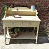 Dressing table toilet