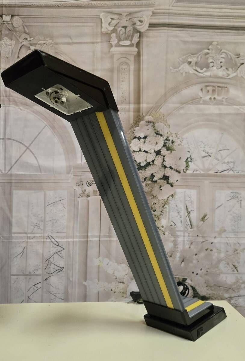 1980s design halogen desk lamp by JD Aznar