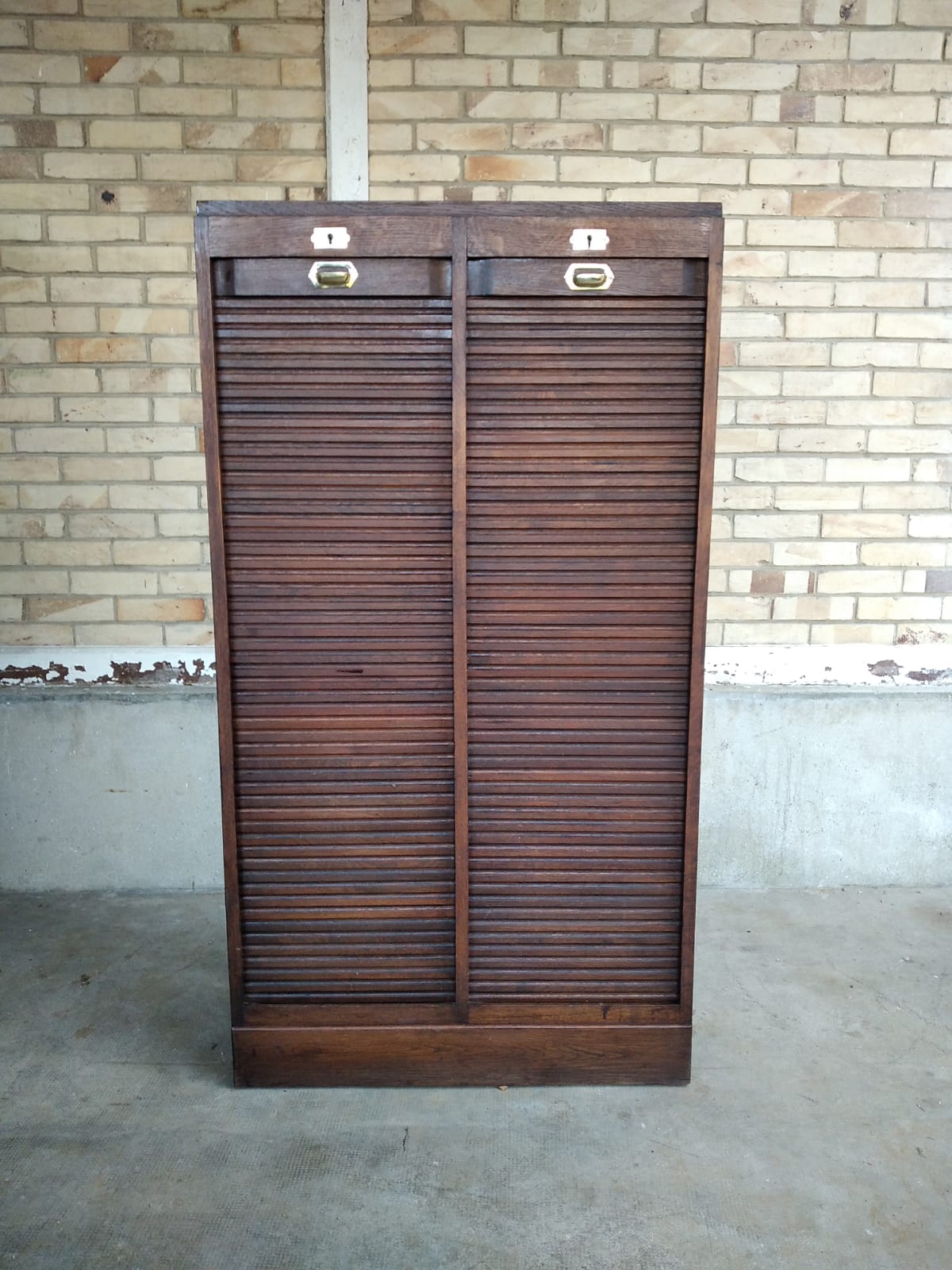 Large vintage binder with double curtains arbey