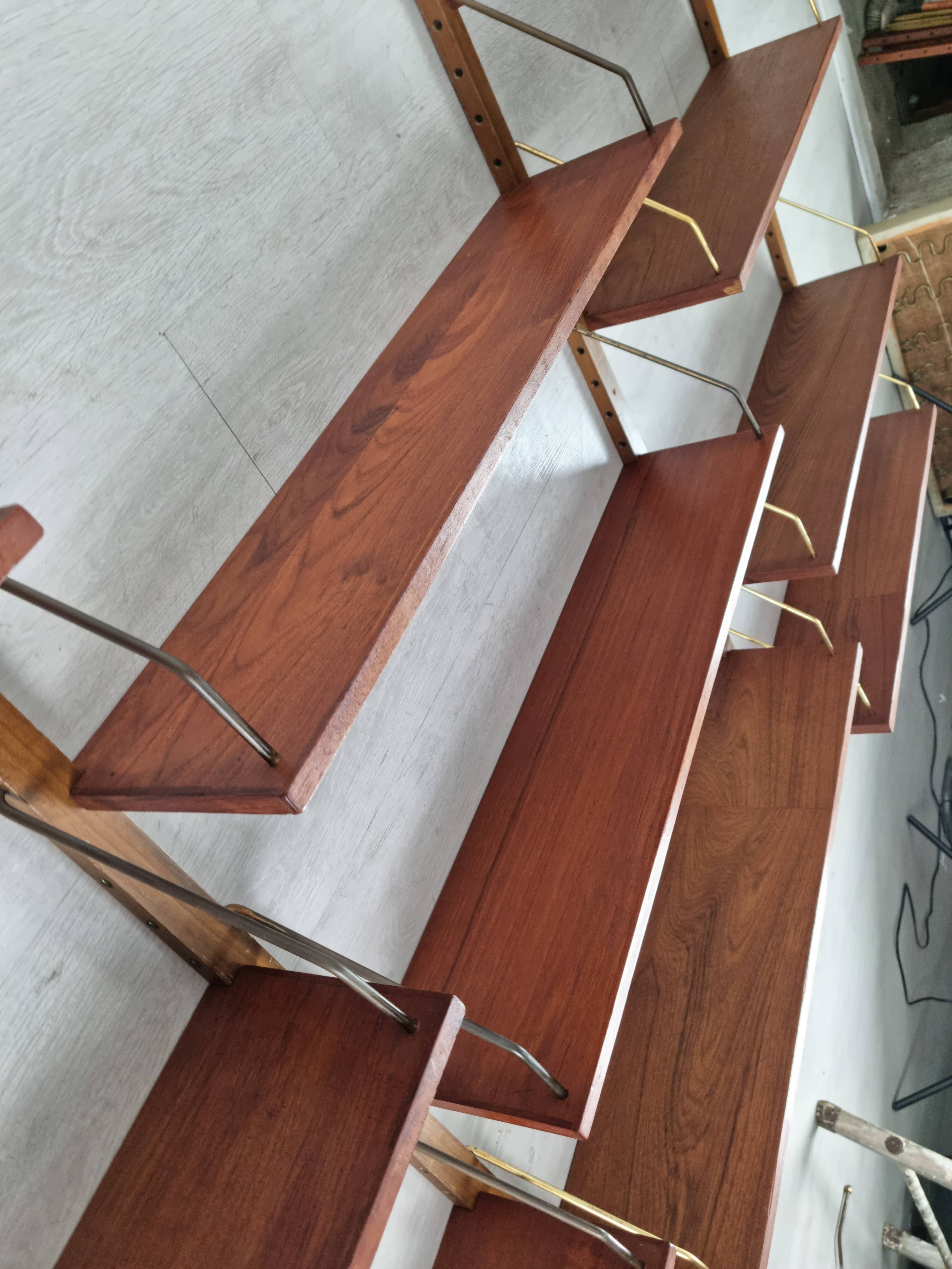 Wall shelf Royal cadovius poul system