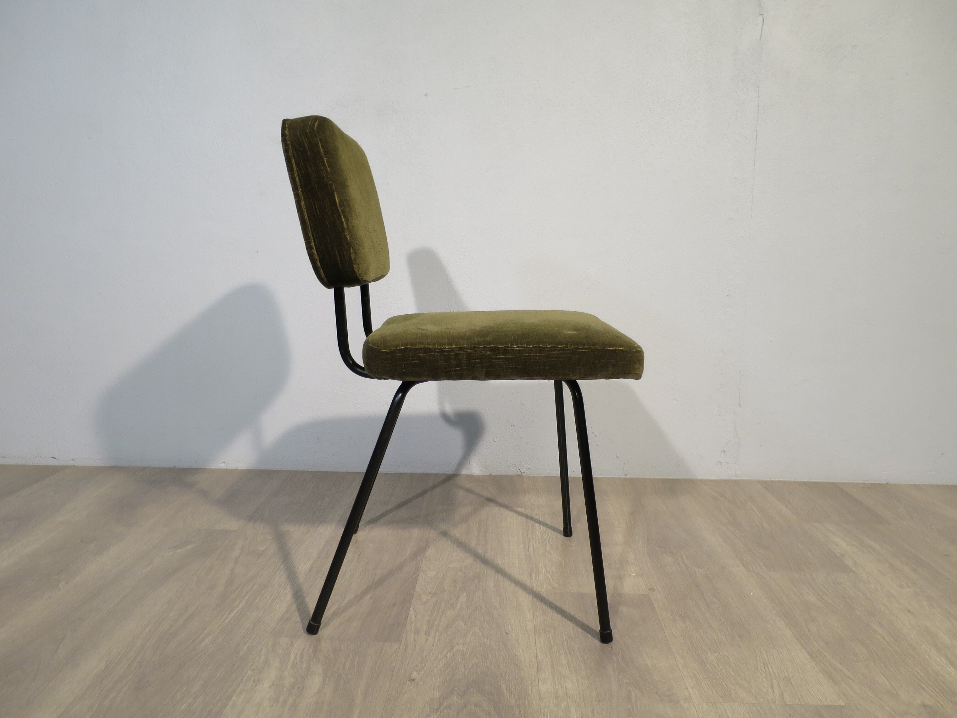 André Simard for Airborne Chair