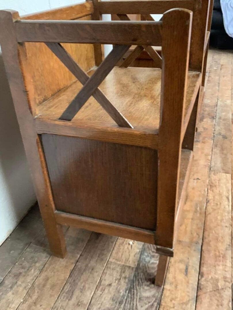 Paire de chevets vintage en chêne clair années 1950 pieds compas