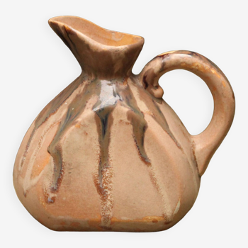 Dembac ceramic pitcher