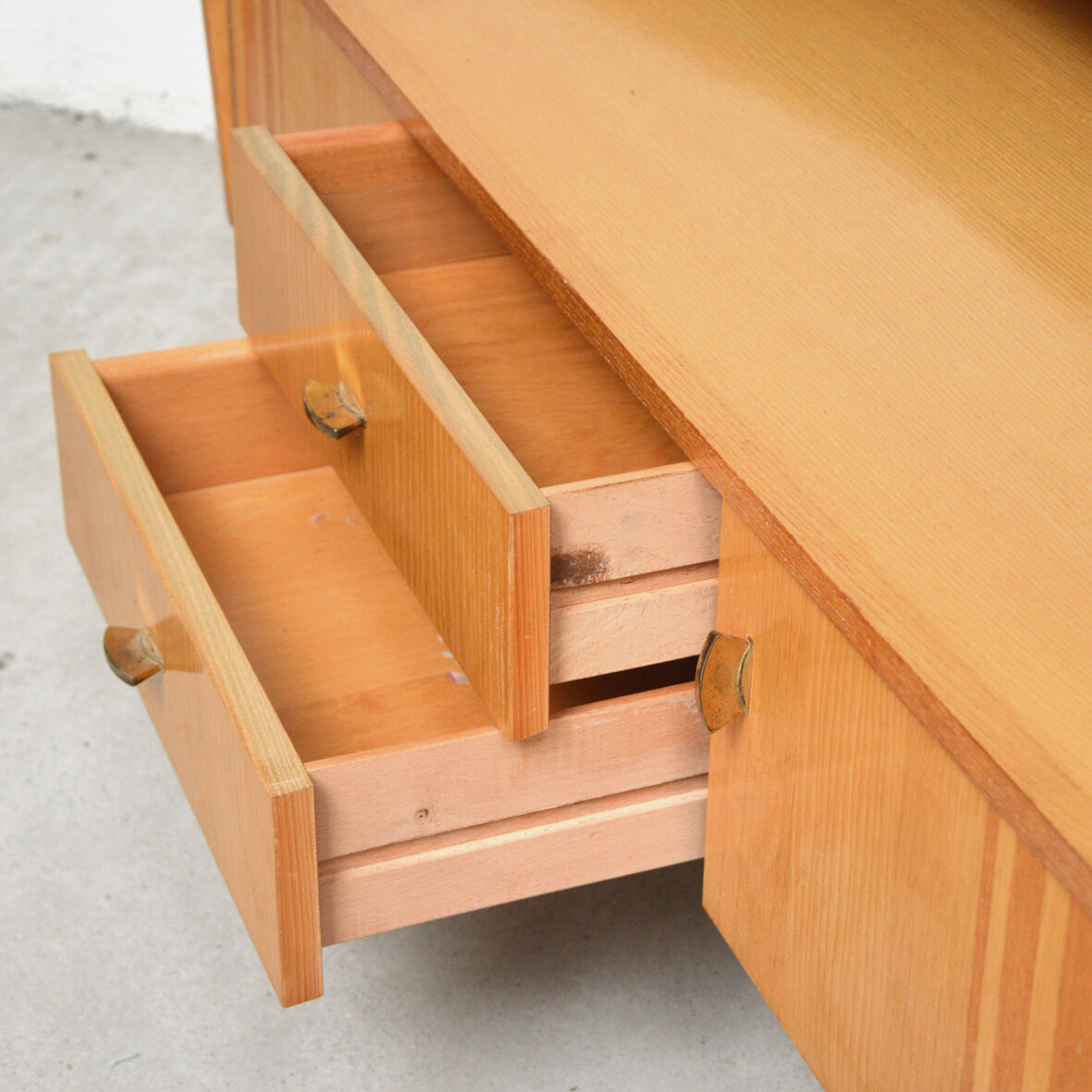 Furniture low feet compass, 1960