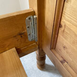 Read a person in pin Interiors.