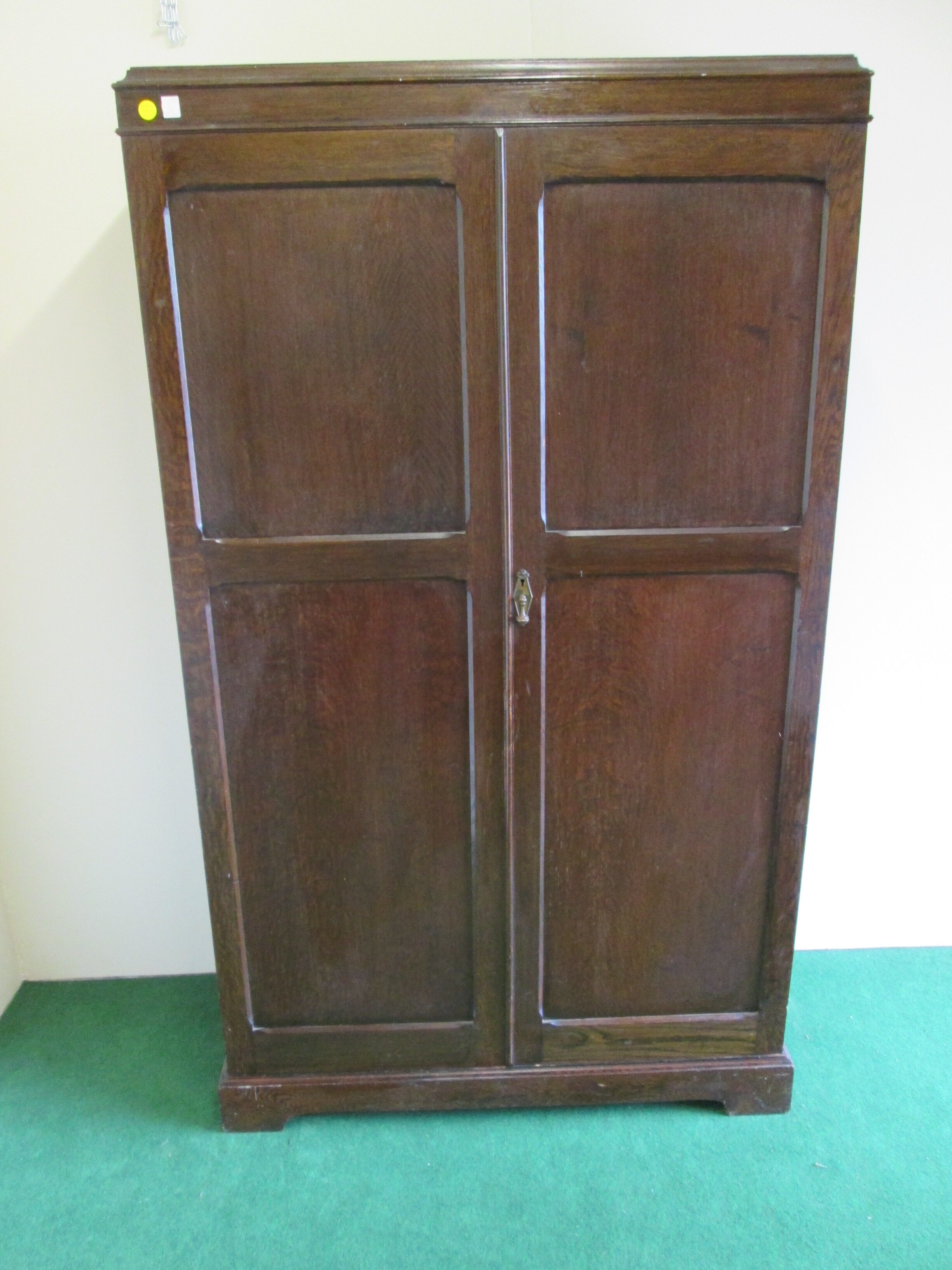 Armoire anglaise " compactum" en chene