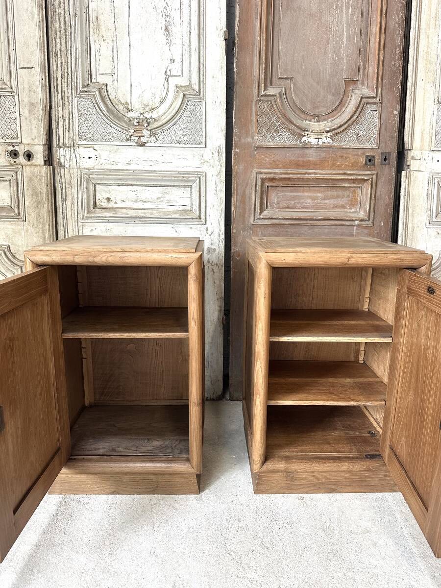 Pair of Art Deco bedside tables in oak