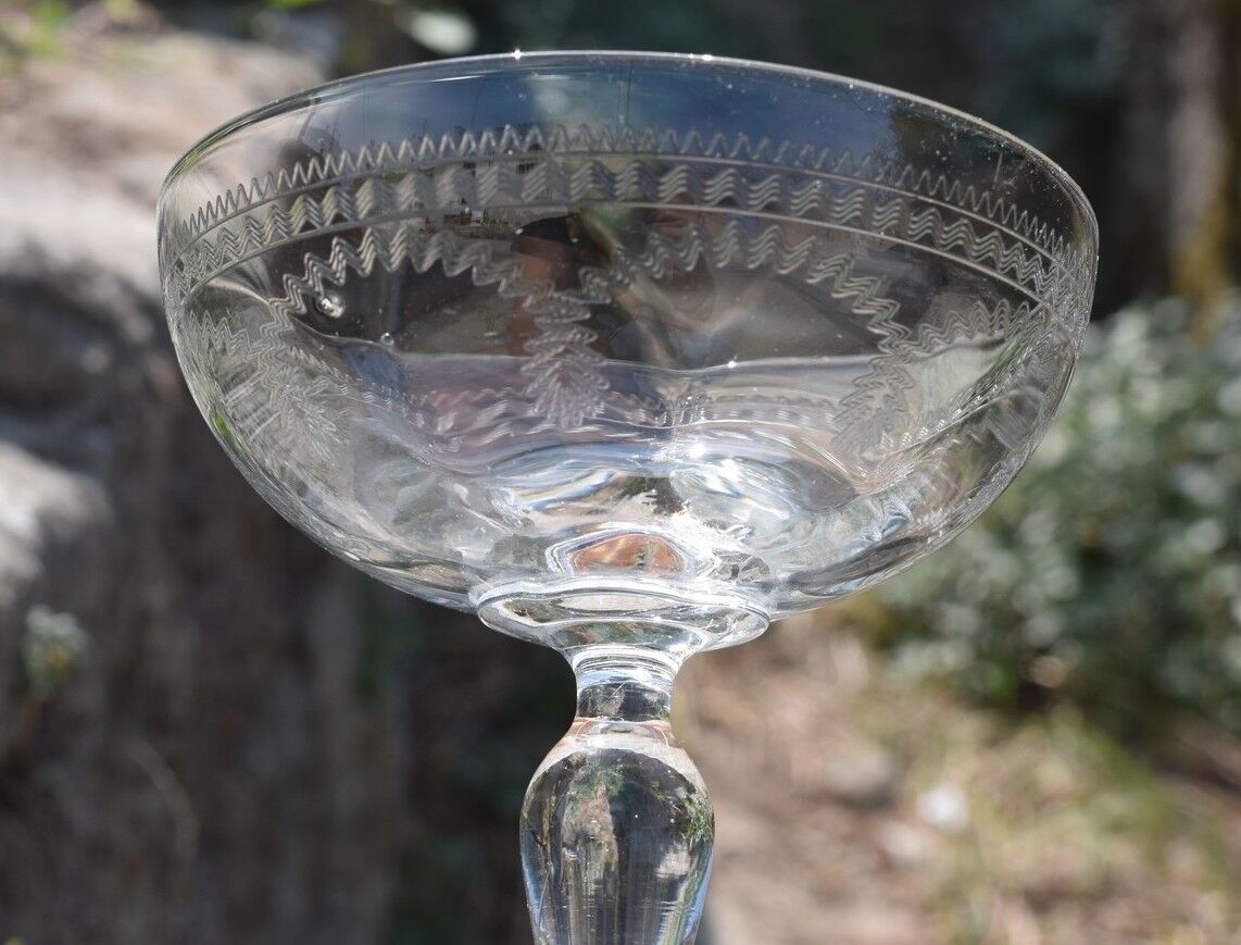 10 glasses of old champagne blown glass engraved Vierzon Thouvenin Portieux