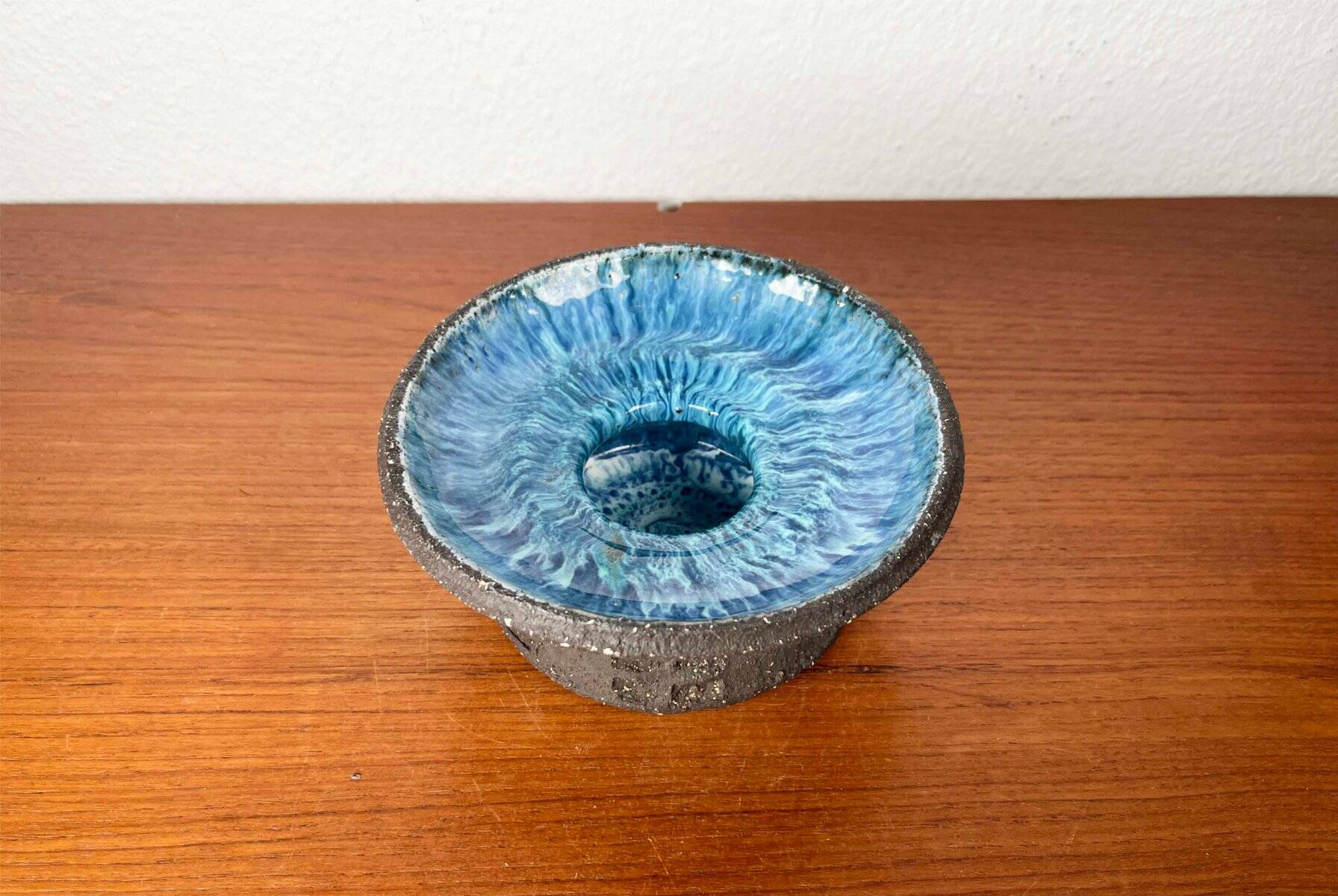 Mid-century modern pottery candlestick by Else and Henry Nielsen for Henri Keramik, 1960s.