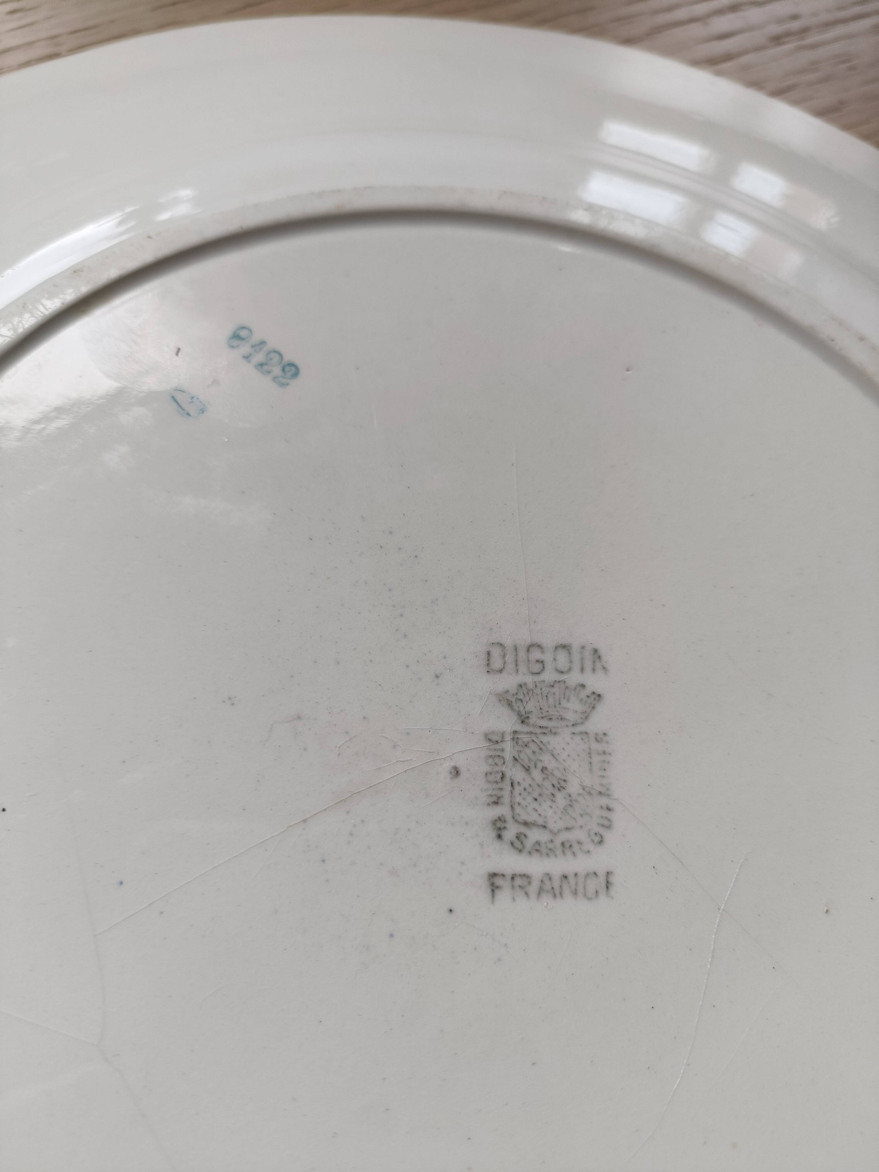 Large dish Digoin Sarreguemines