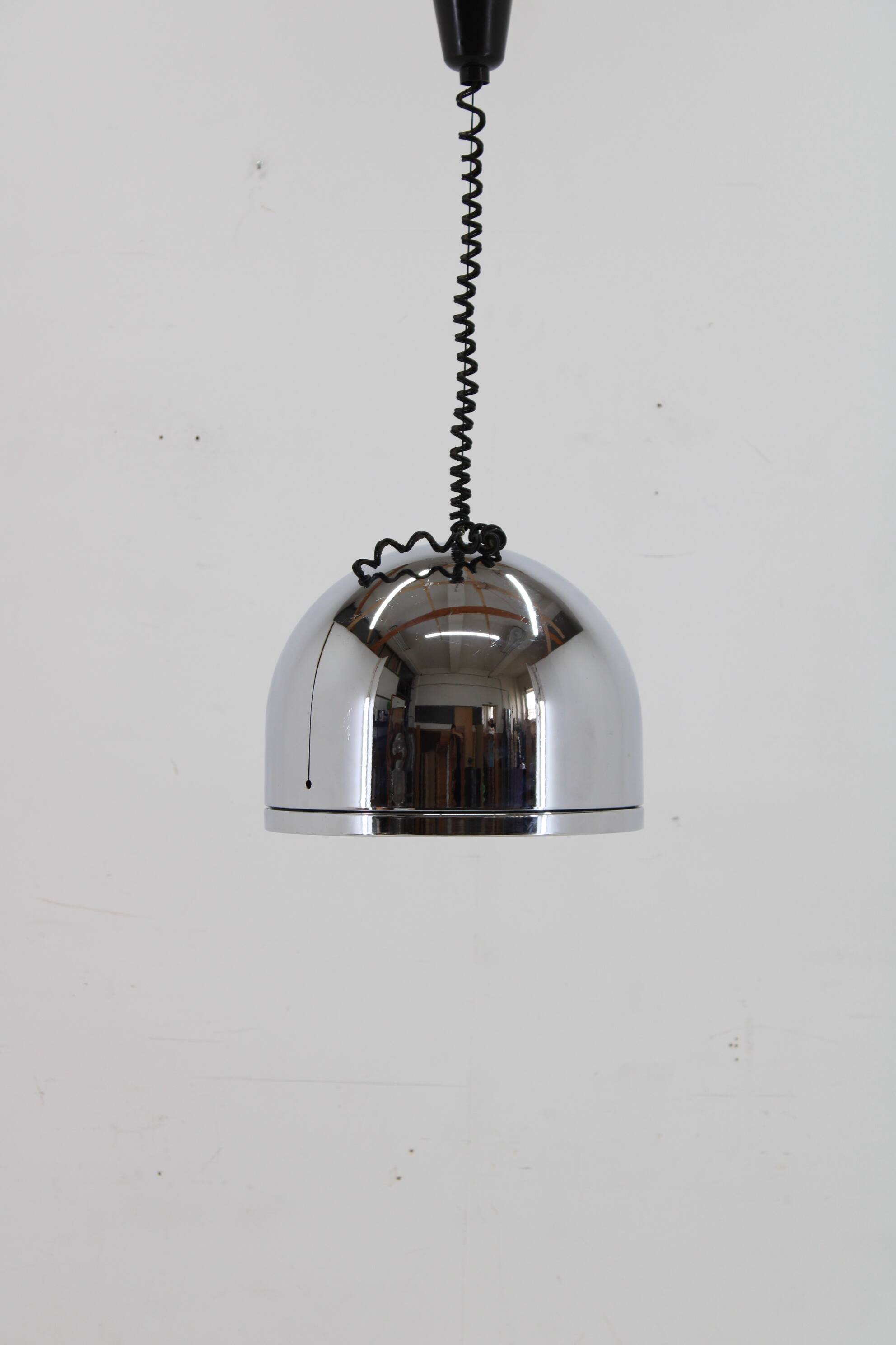 1970s Rare Italian Chrome Plated Adjustable Pendant Light
