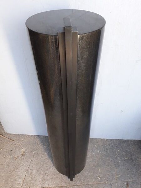 Column harness era 1980 design post modern