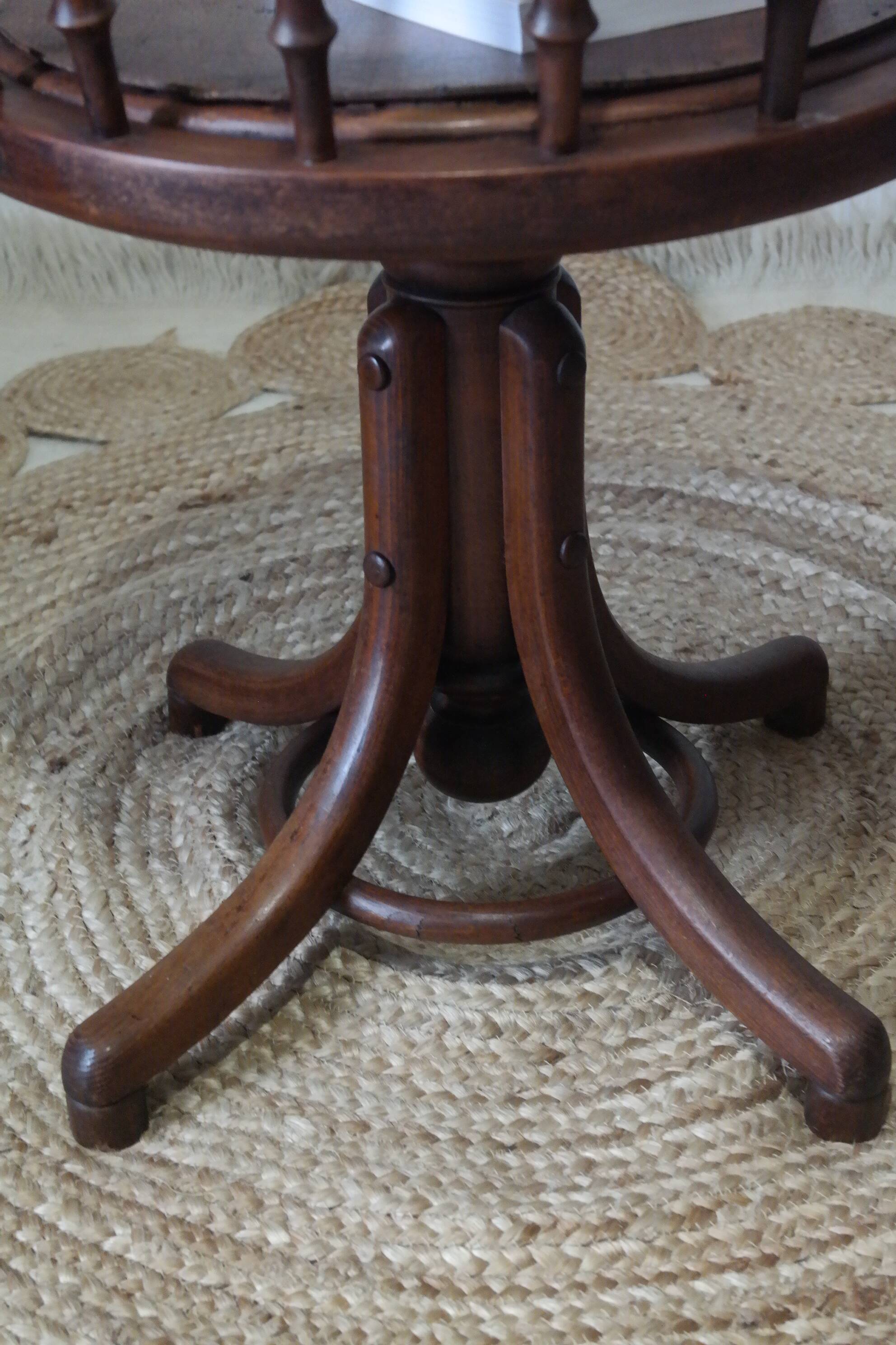 Wooden swivel office chair 20 years