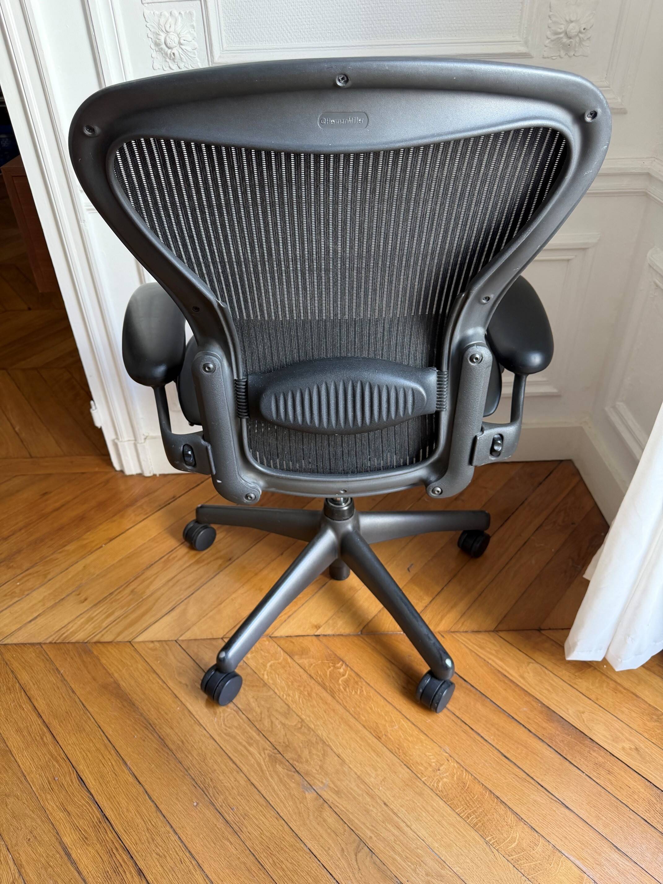 Herman Miller Aeron office chair (Remastered)