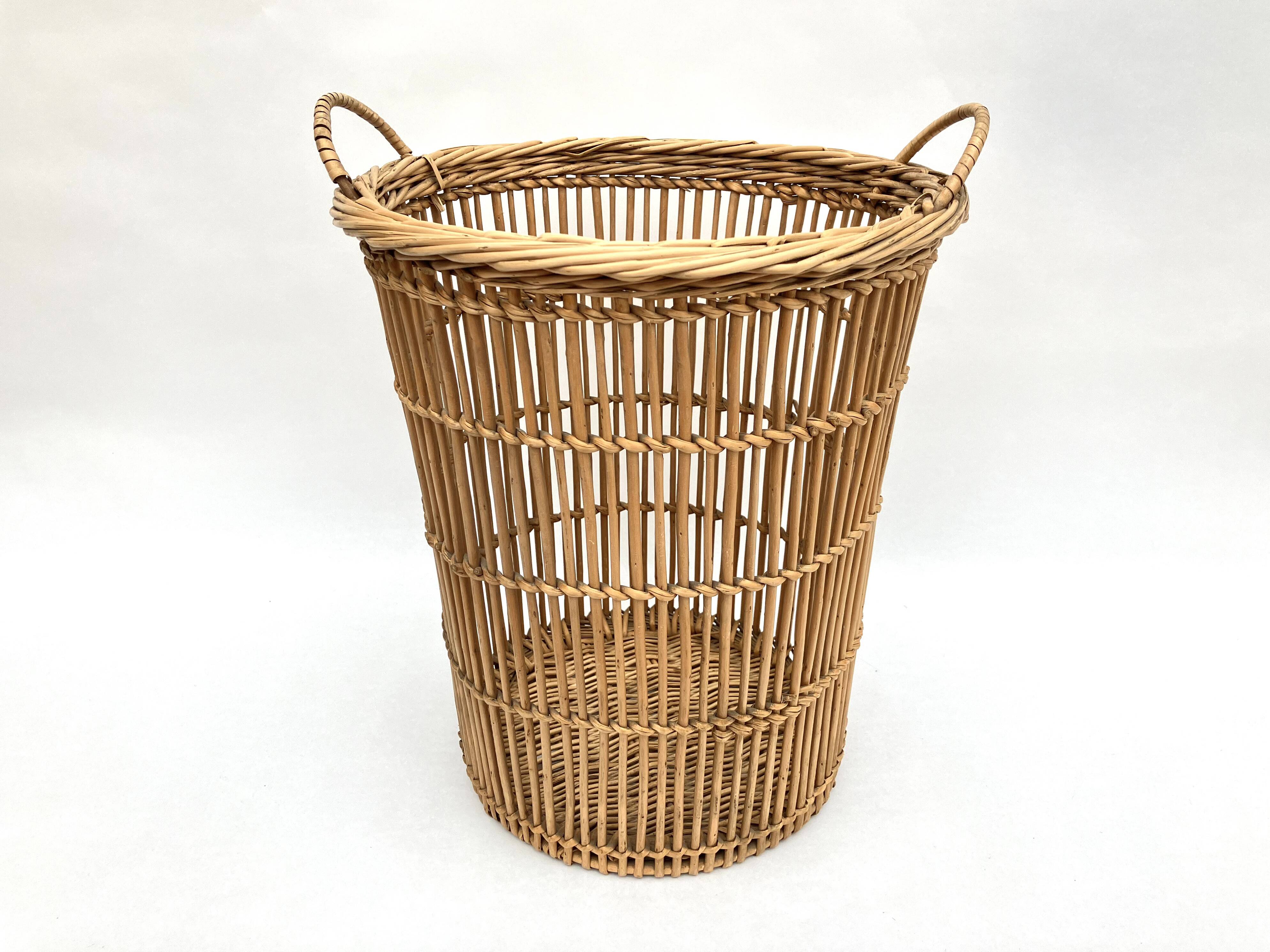 Ancienne corbeille/panière à papier en osier et rotin à 2 anses • Années 50 • Artisanale