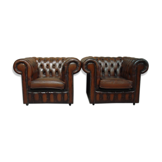 Paire de fauteuils chesterfield marron brun