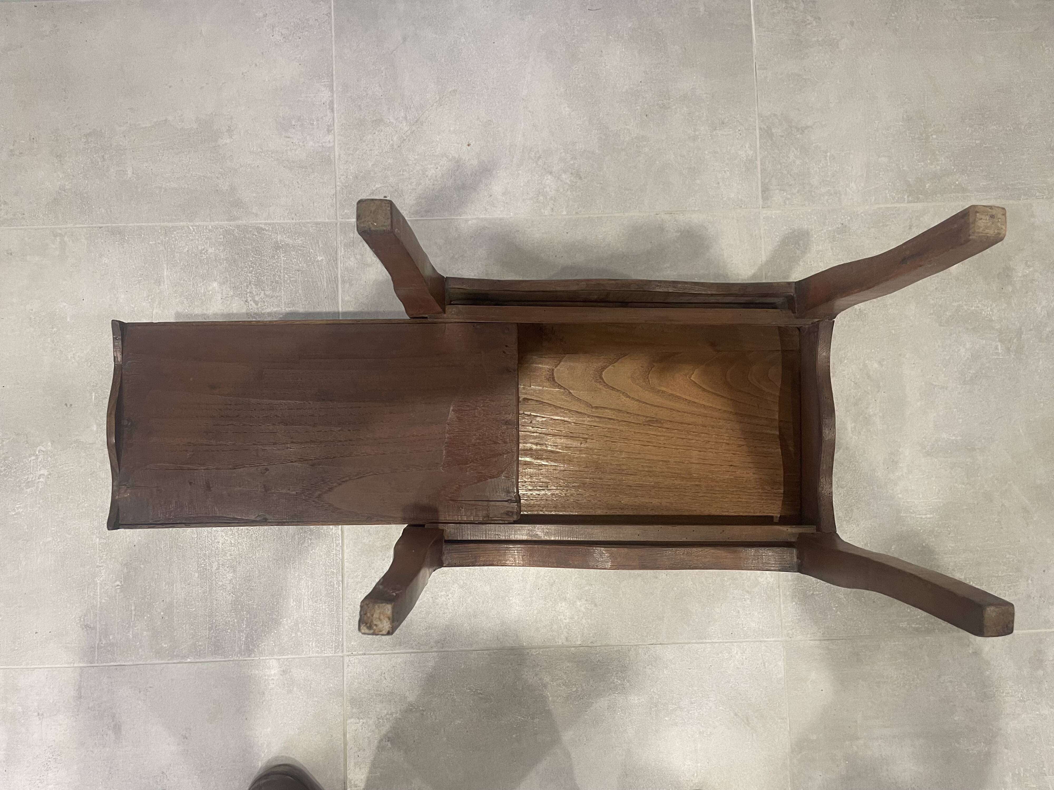 Side bedside table in natural wood with discreet side drawer