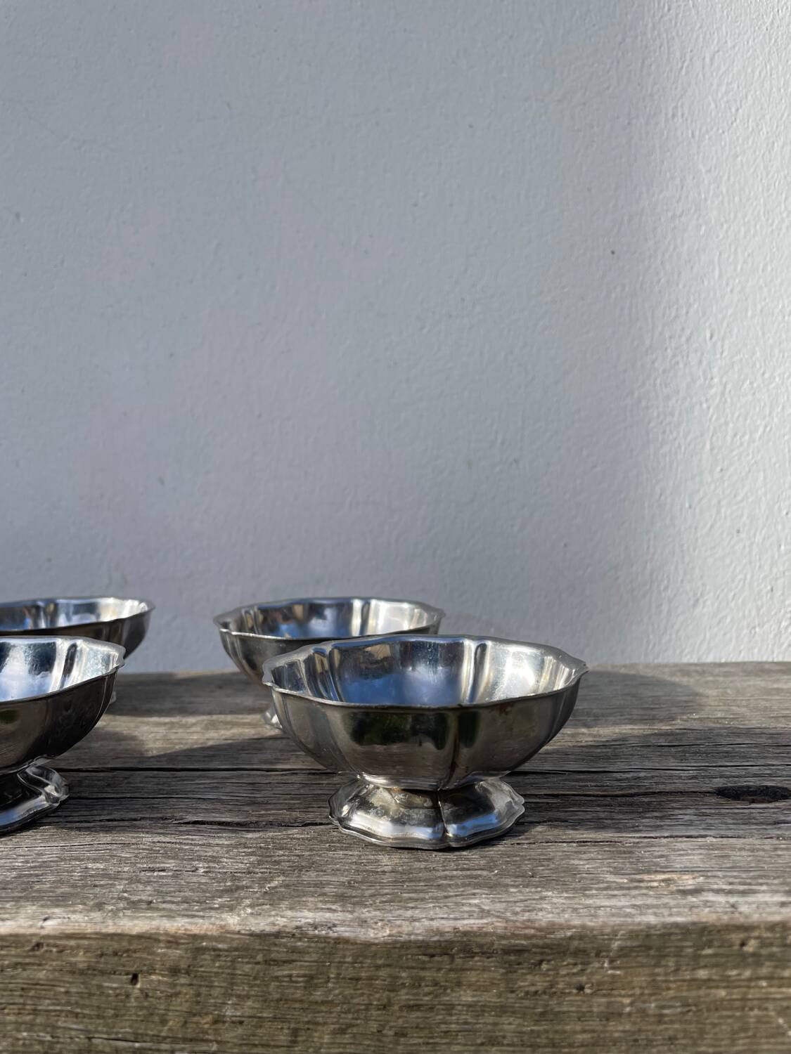 6 stainless steel cups 1970